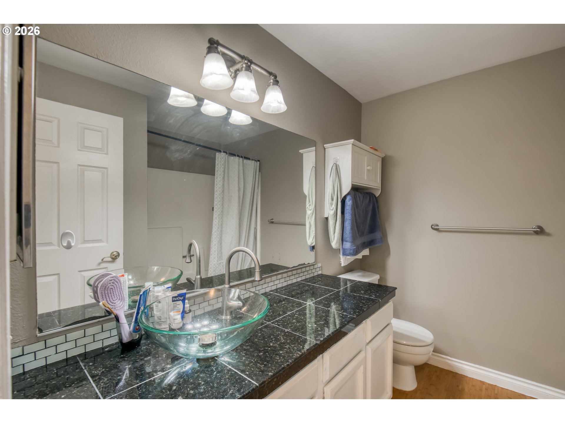 Photo #12: 727372664 Listing: Photo #12