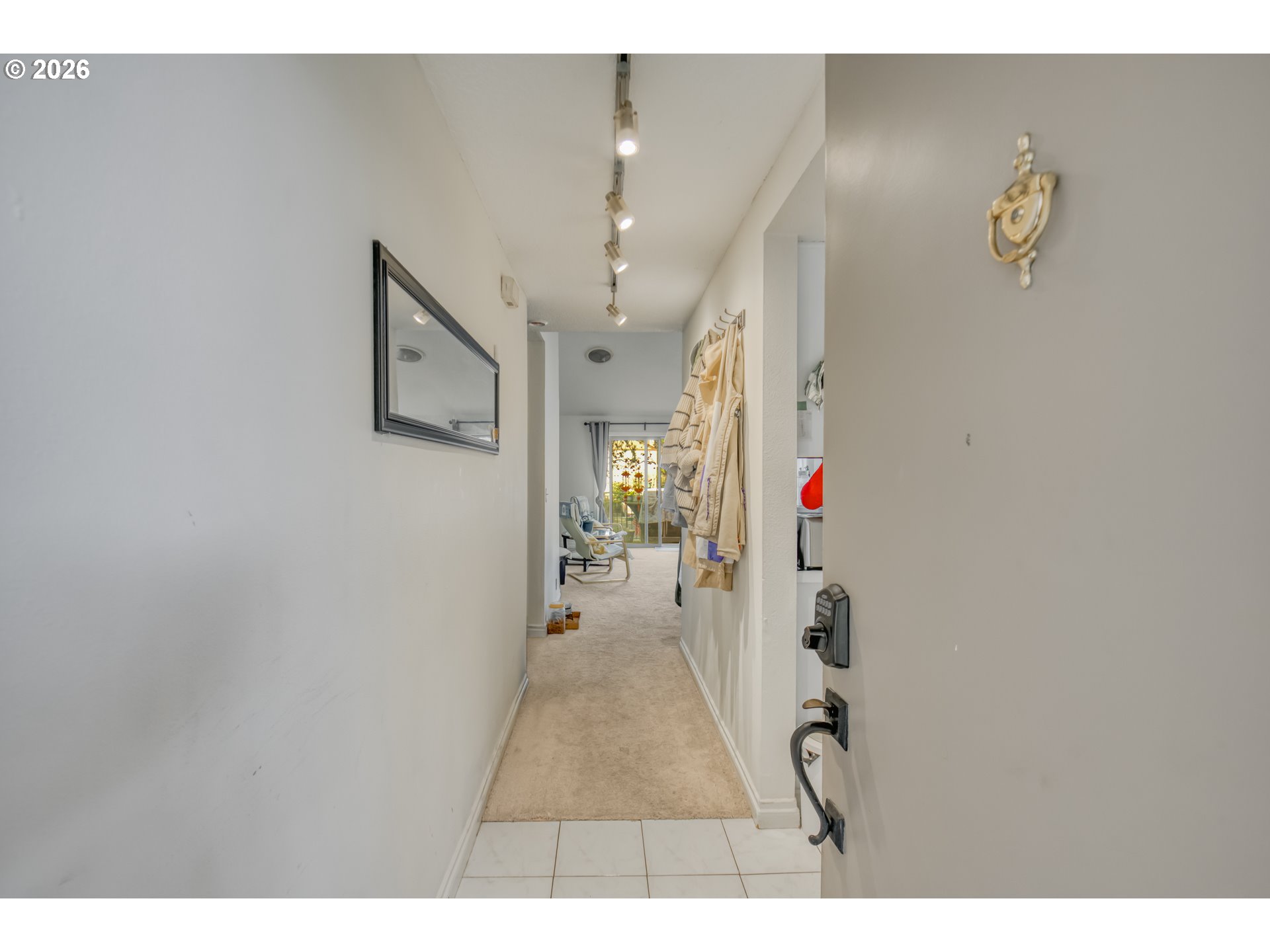 Photo #1: 727372664 Listing: Photo #1