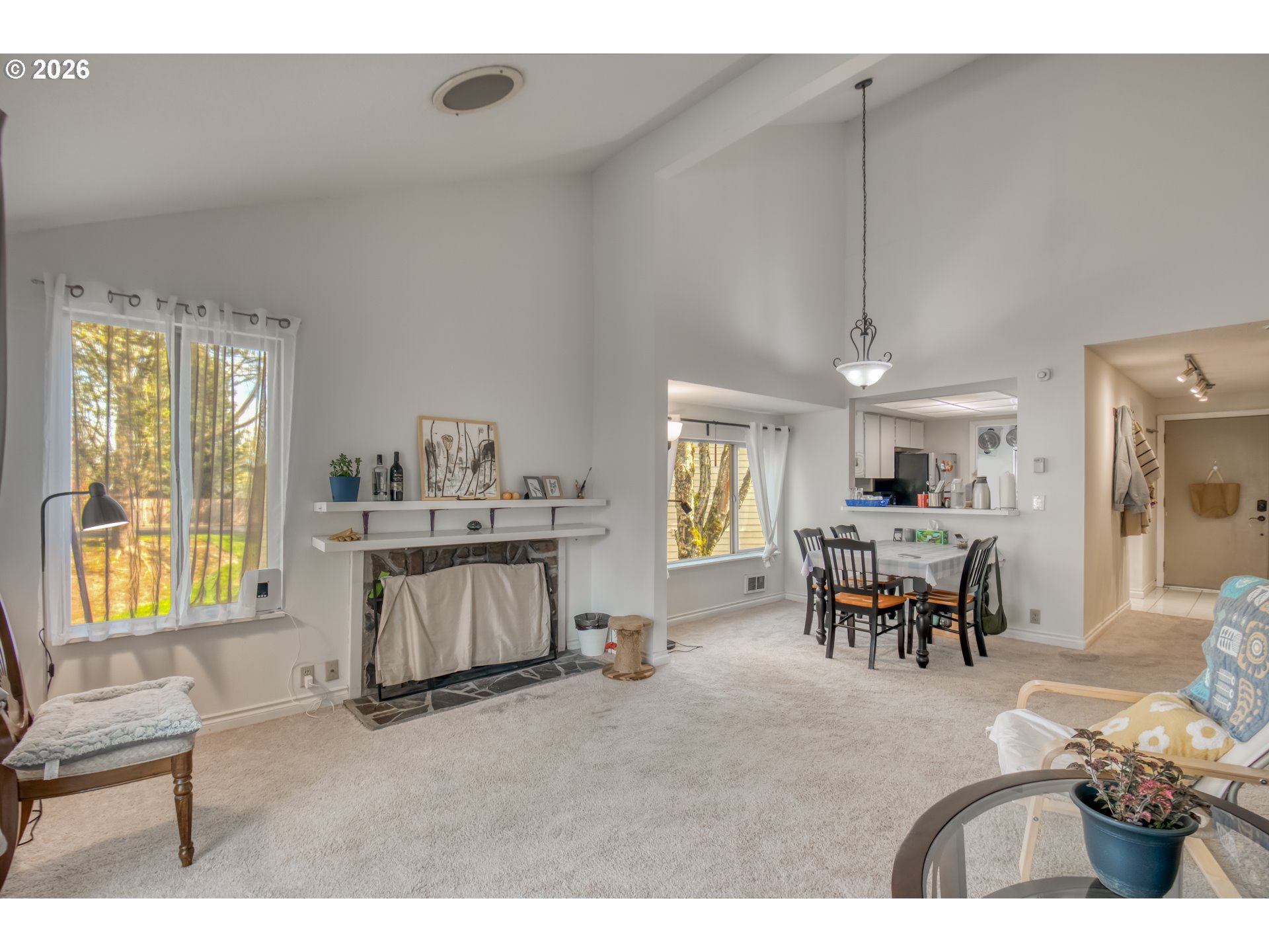 Photo #5: 727372664 Listing: Photo #5