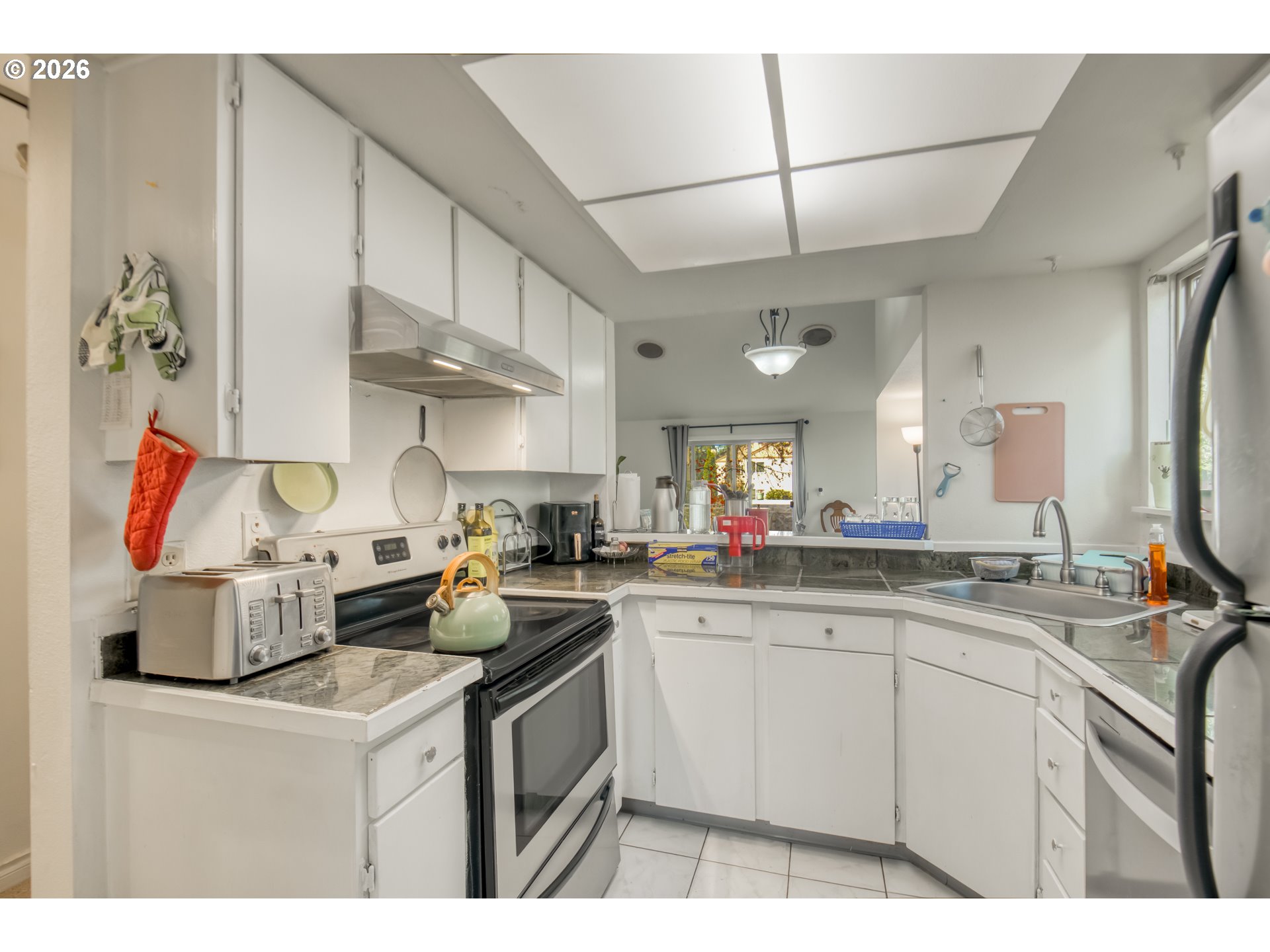 Photo #8: 727372664 Listing: Photo #8