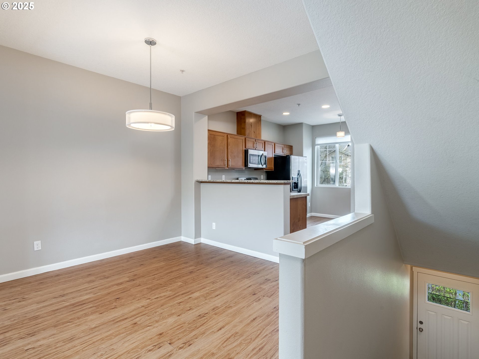 Photo #12: 728374961 Listing: Photo #12