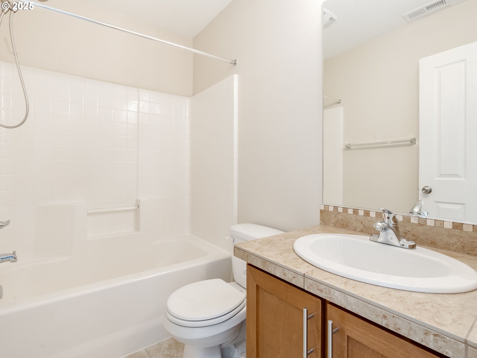 Photo #17: 728374961 Listing: Photo #17