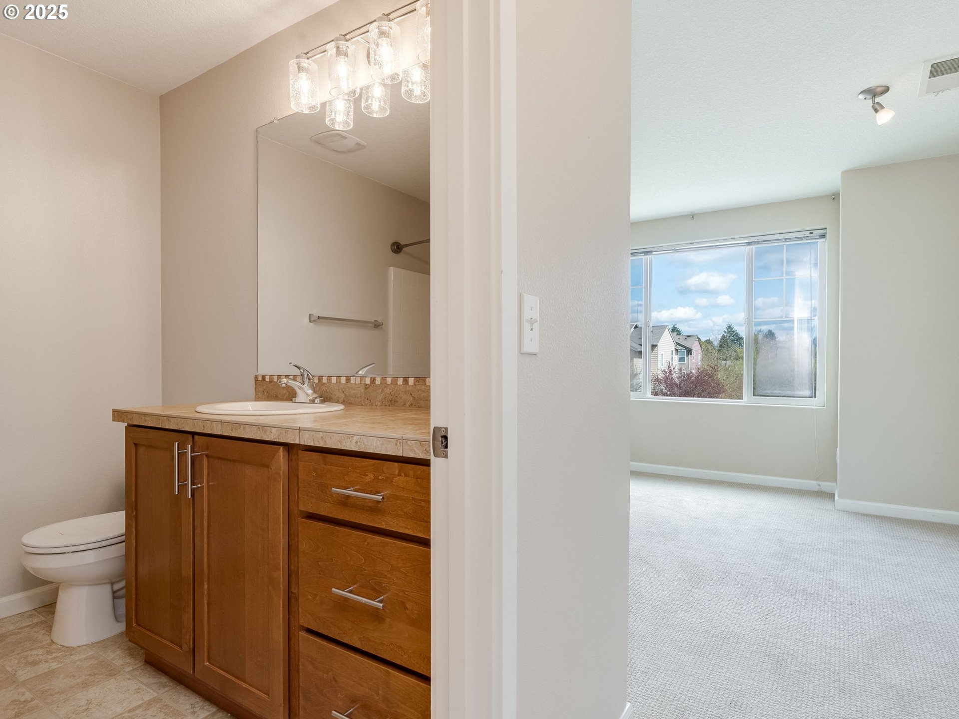 Photo #20: 728374961 Listing: Photo #20