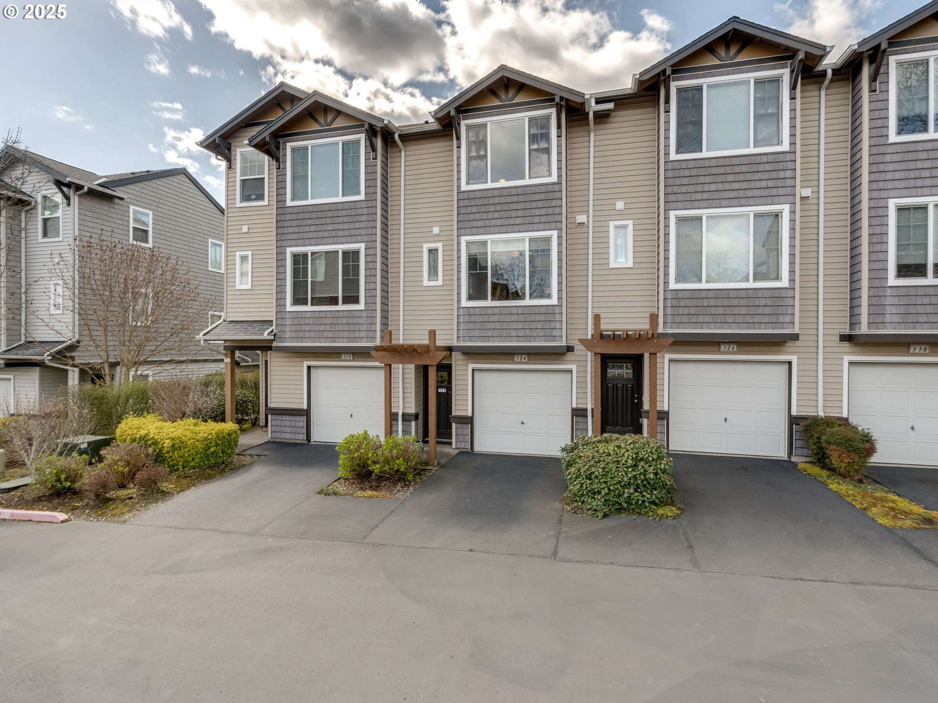 Photo #31: 728374961 Listing: Photo #31