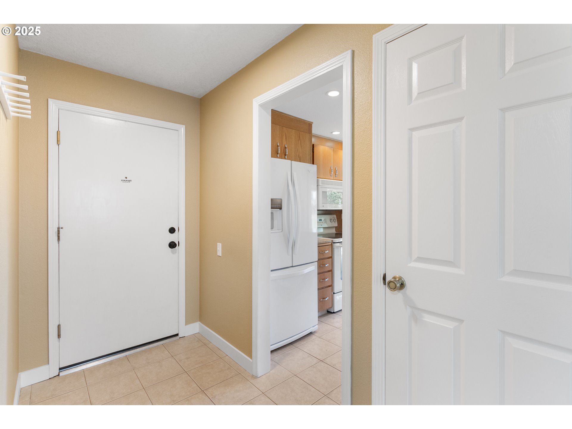 Photo #2: 728434701 Listing 