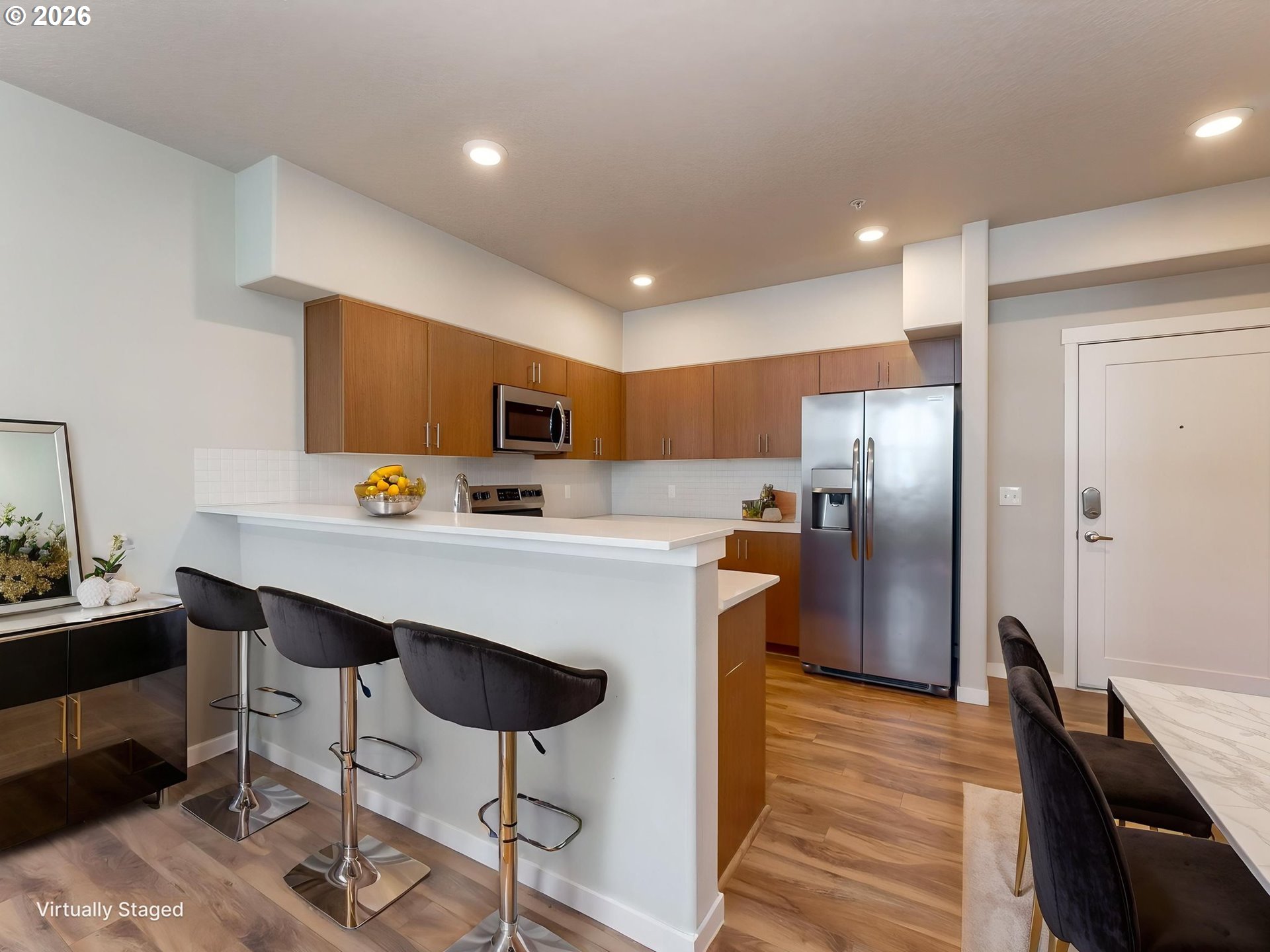 Photo #8: 728720860 Listing: Photo #8