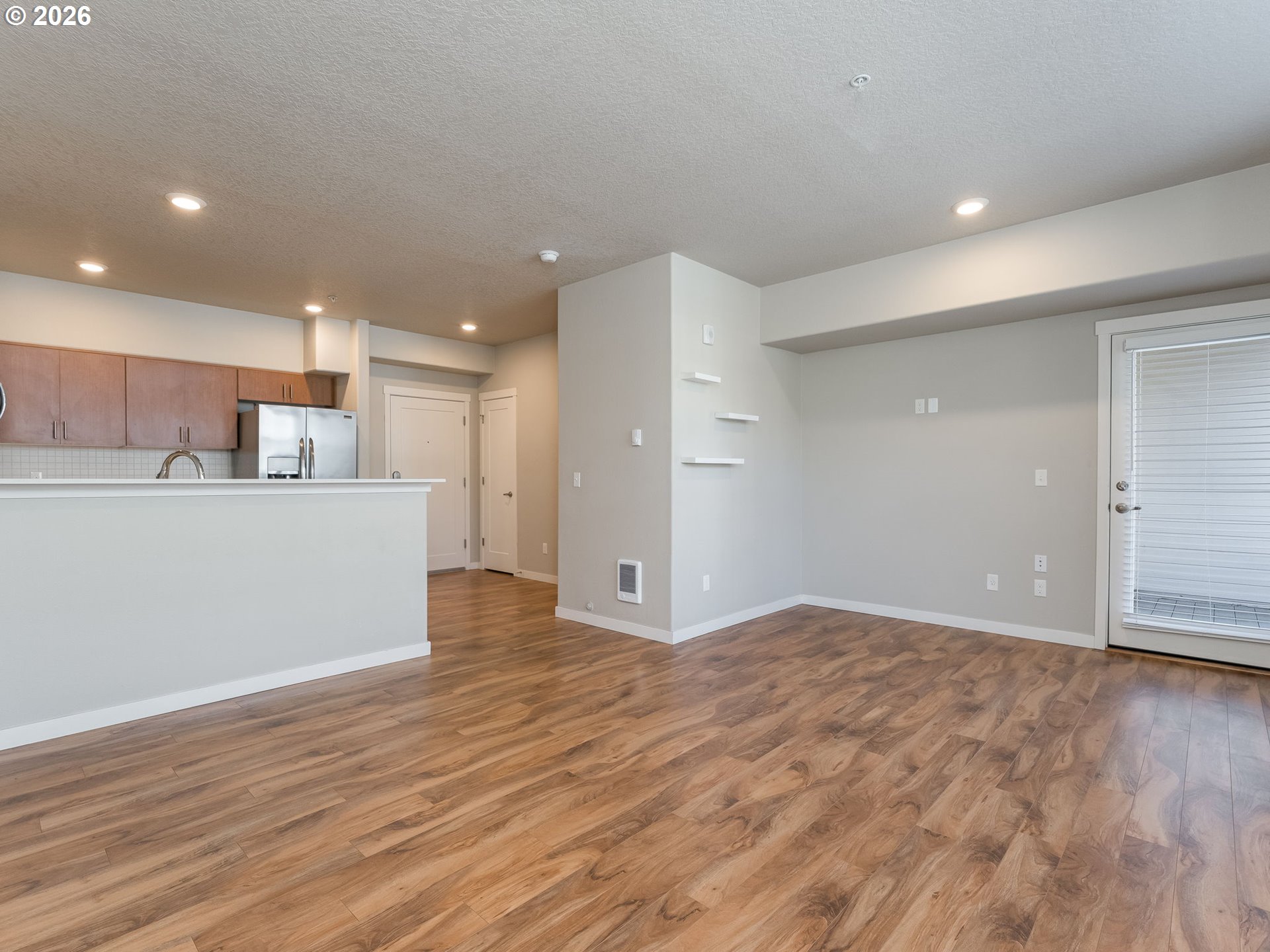 Photo #11: 728720860 Listing: Photo #11