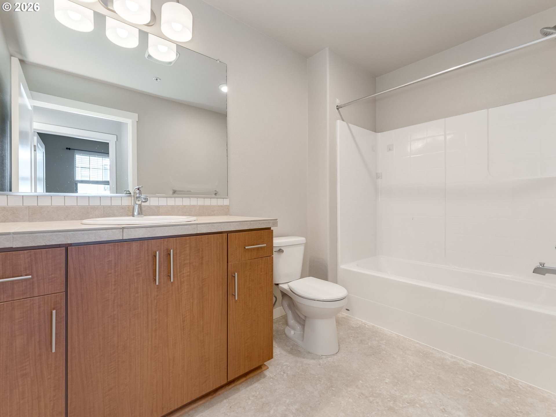 Photo #13: 728720860 Listing: Photo #13