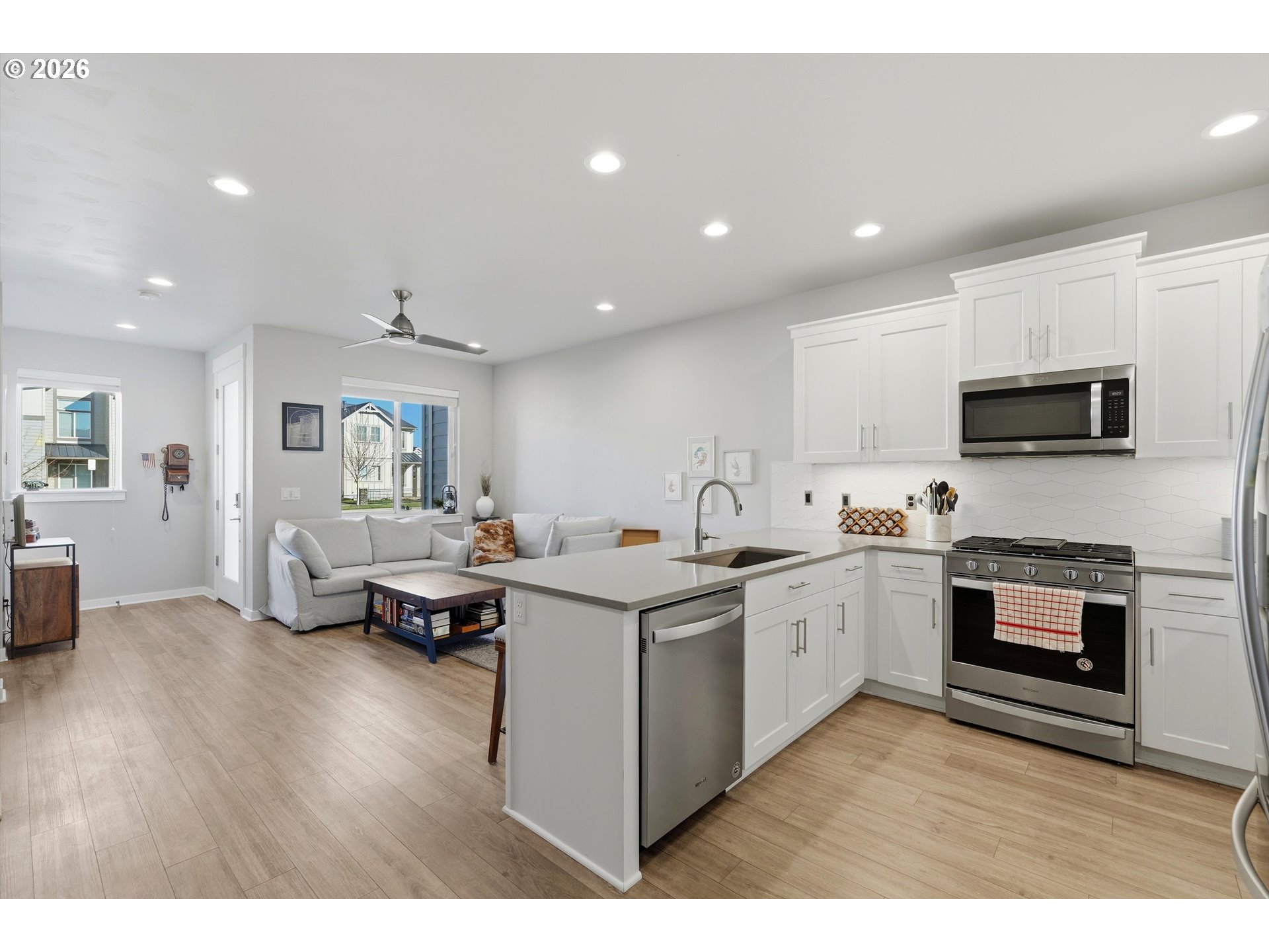 4175 SE CENTURY BLVD, Hillsboro, OR, 97123