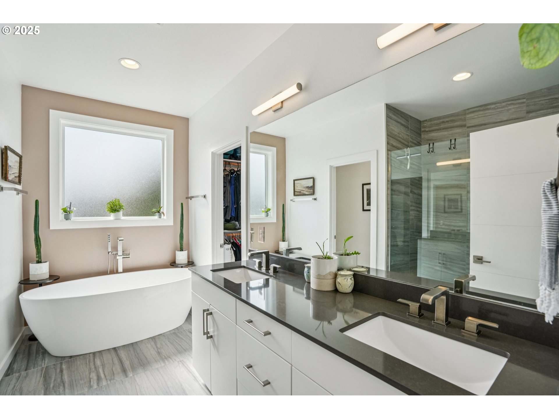 Photo #17: 729613302 Listing: Photo #17