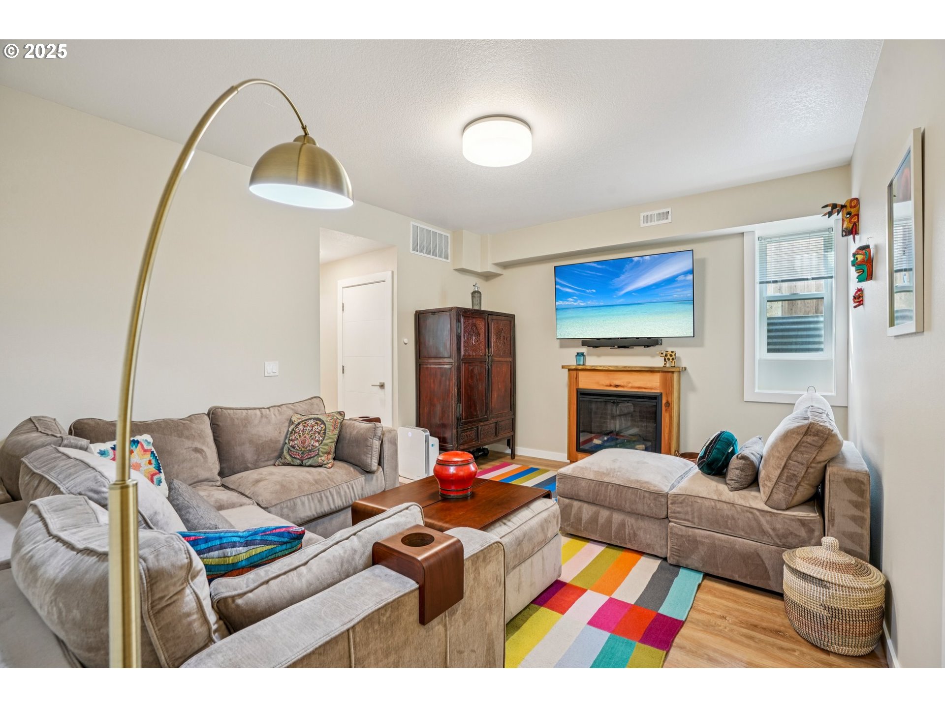 Photo #5: 729613302 Listing 
