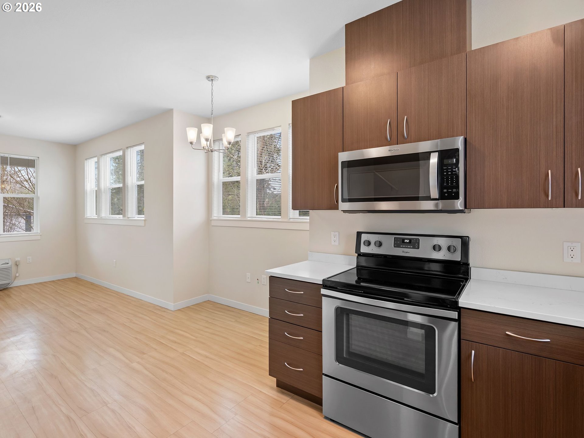 Photo #8: 729624269 Listing: Photo #8