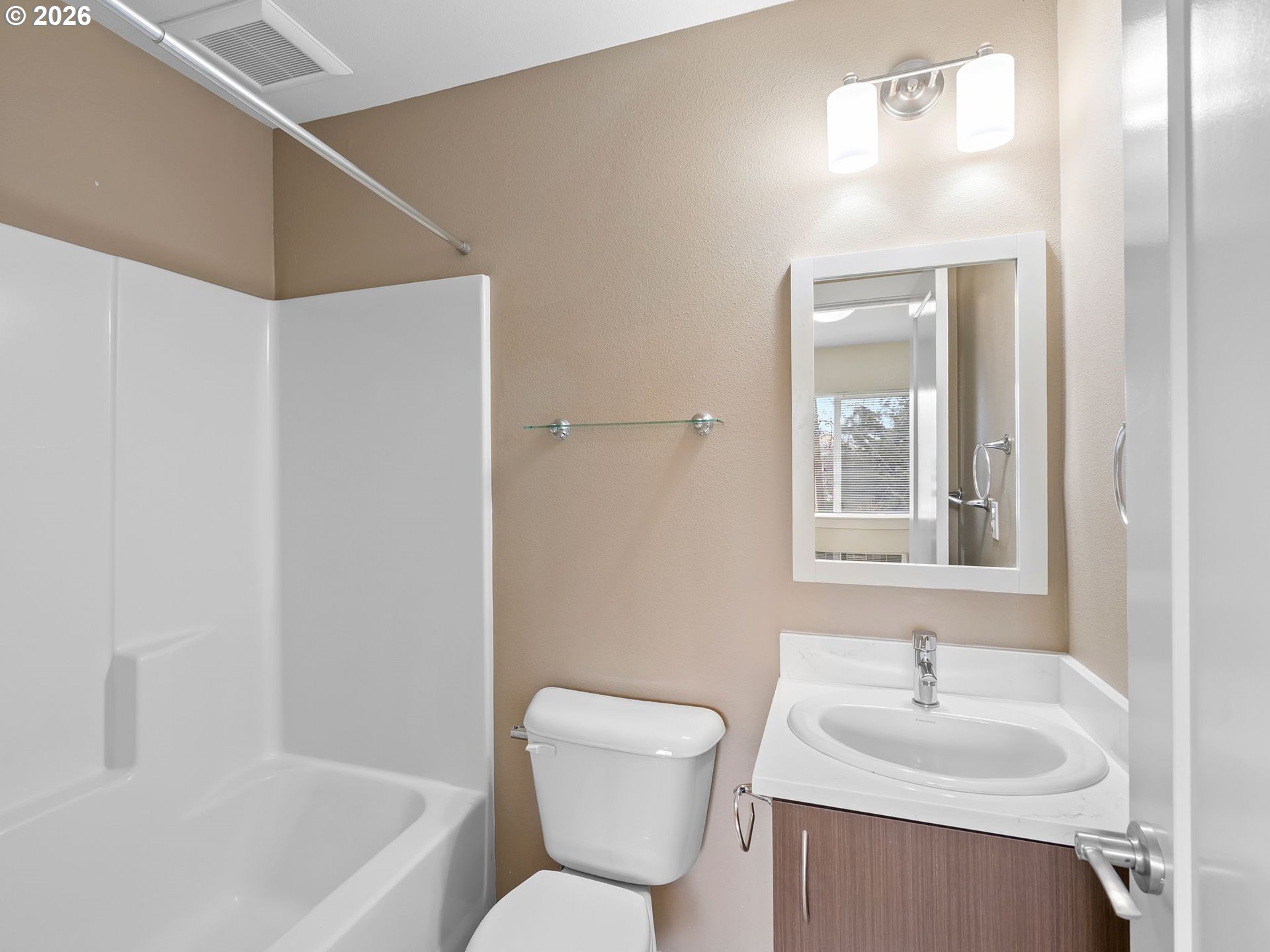 Photo #15: 729624269 Listing: Photo #15