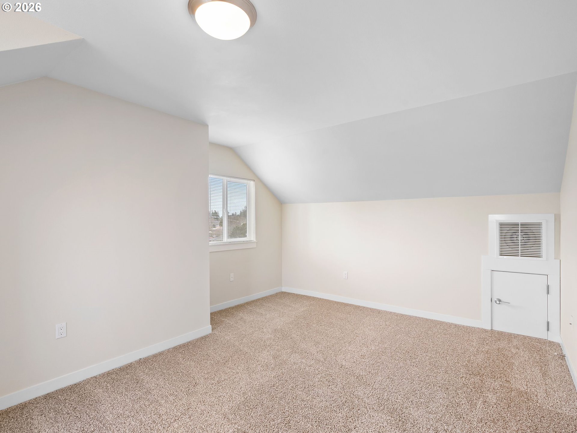 Photo #22: 729624269 Listing: Photo #22