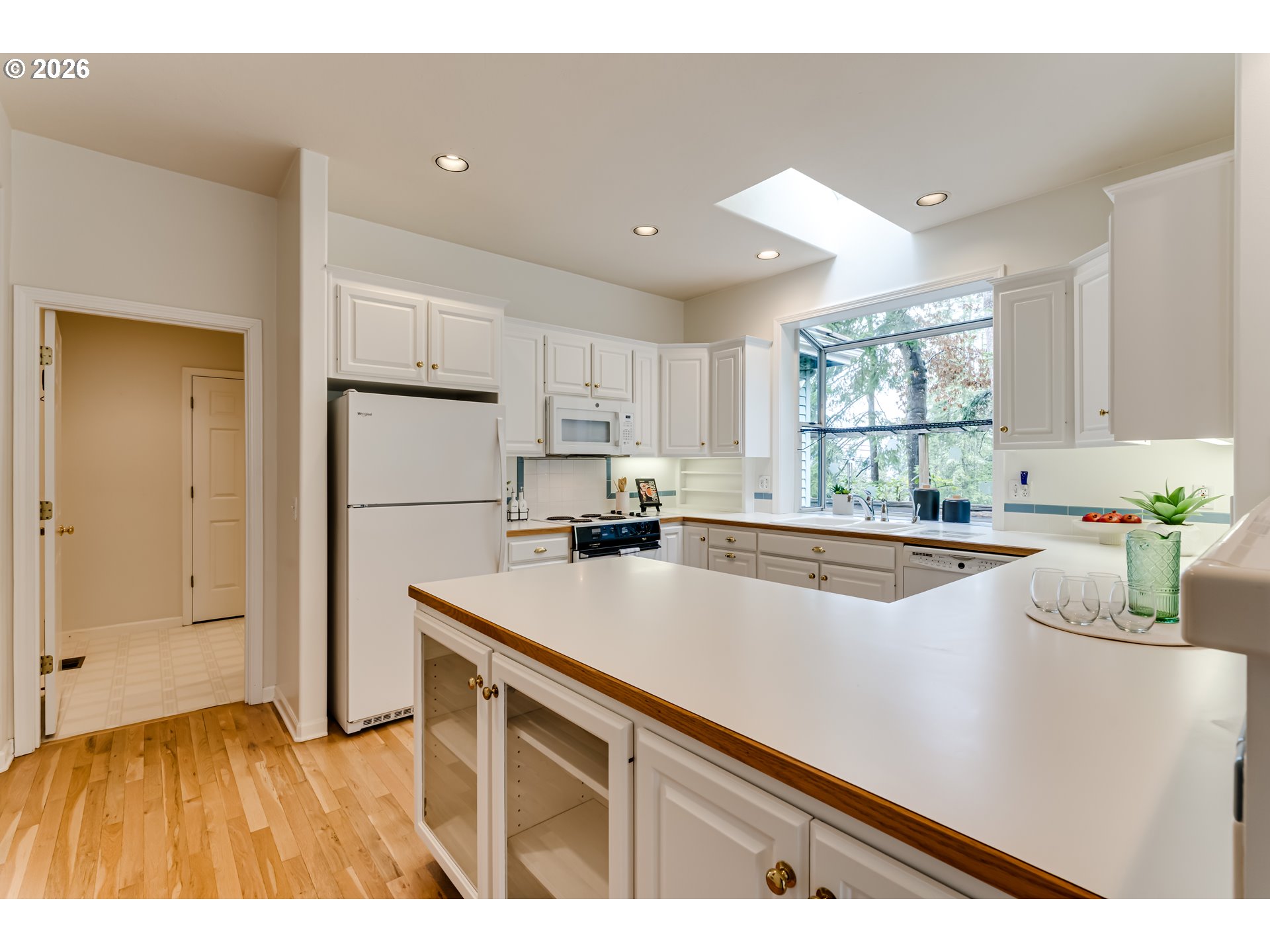 2572 W 28TH AVE, Eugene, OR, 97405