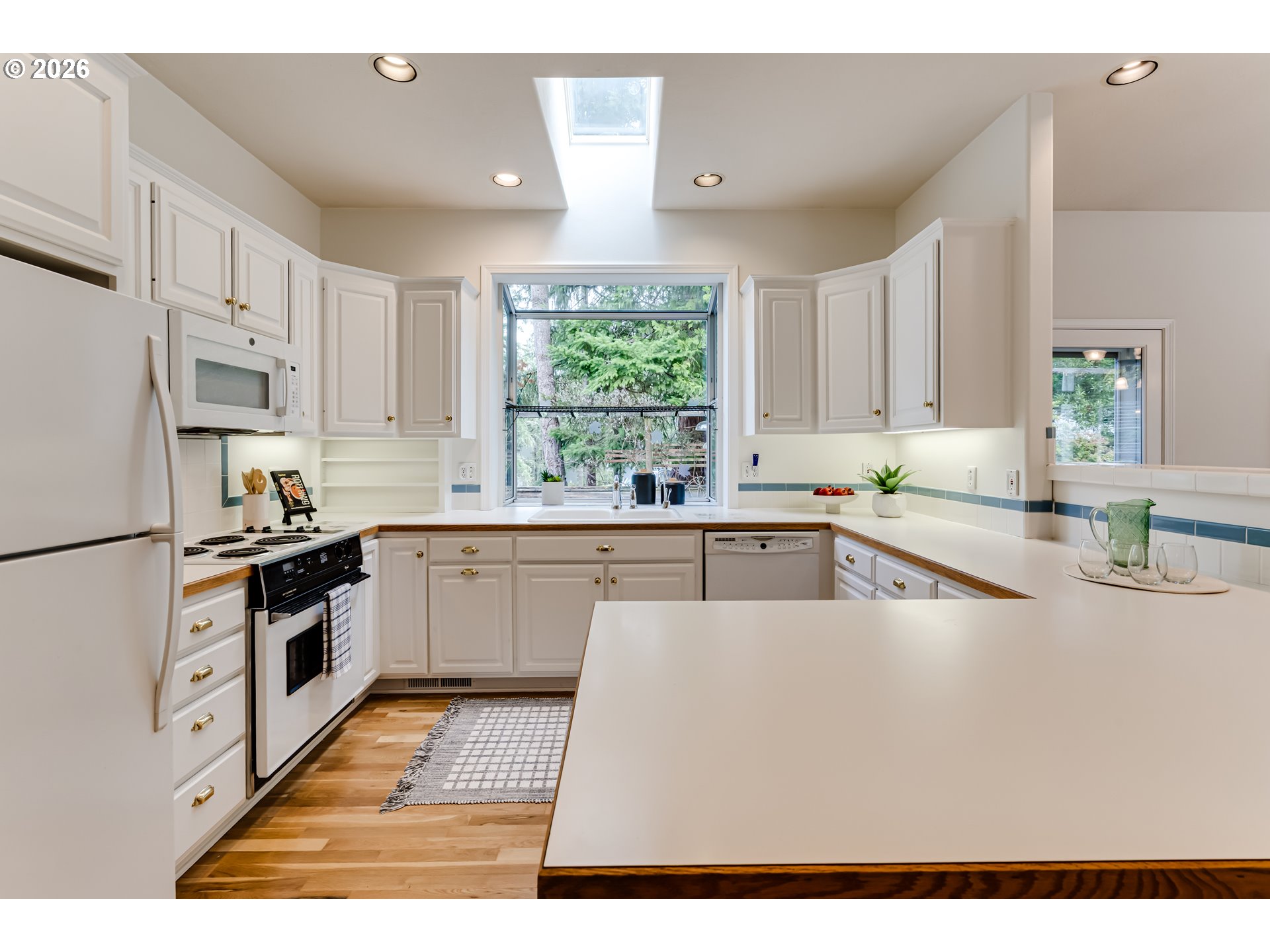 2572 W 28TH AVE, Eugene, OR, 97405