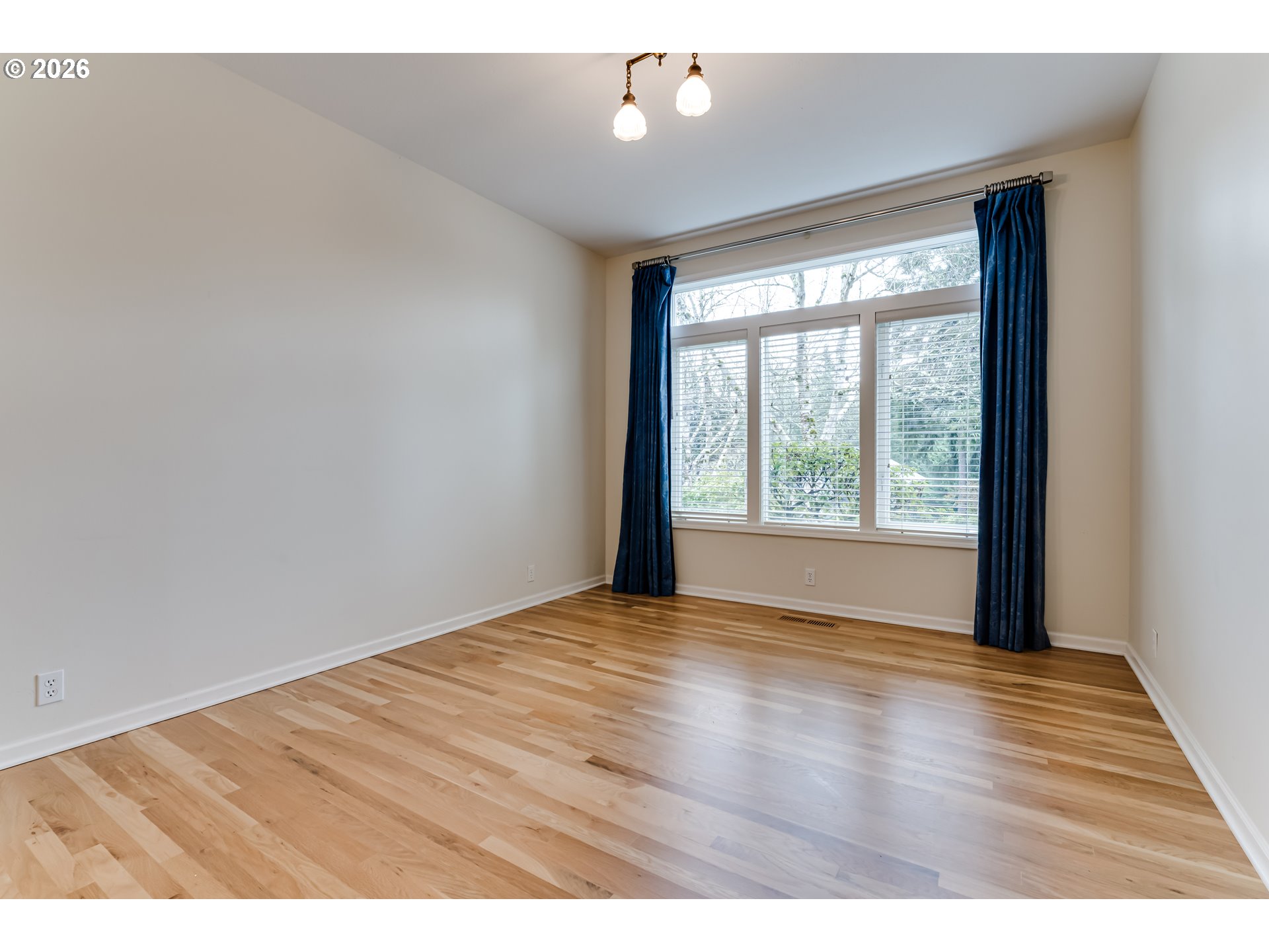 2572 W 28TH AVE, Eugene, OR, 97405