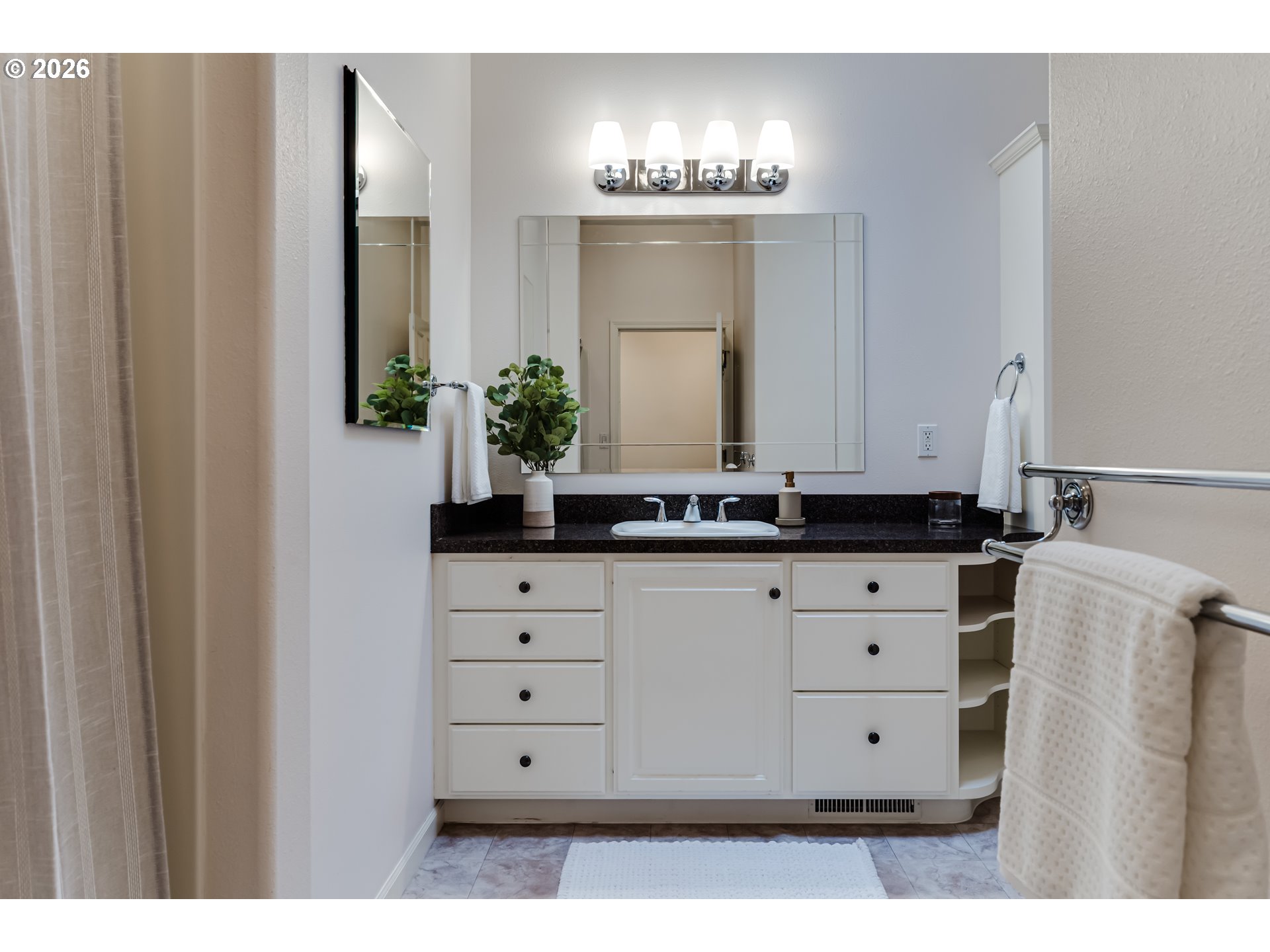 2572 W 28TH AVE, Eugene, OR, 97405