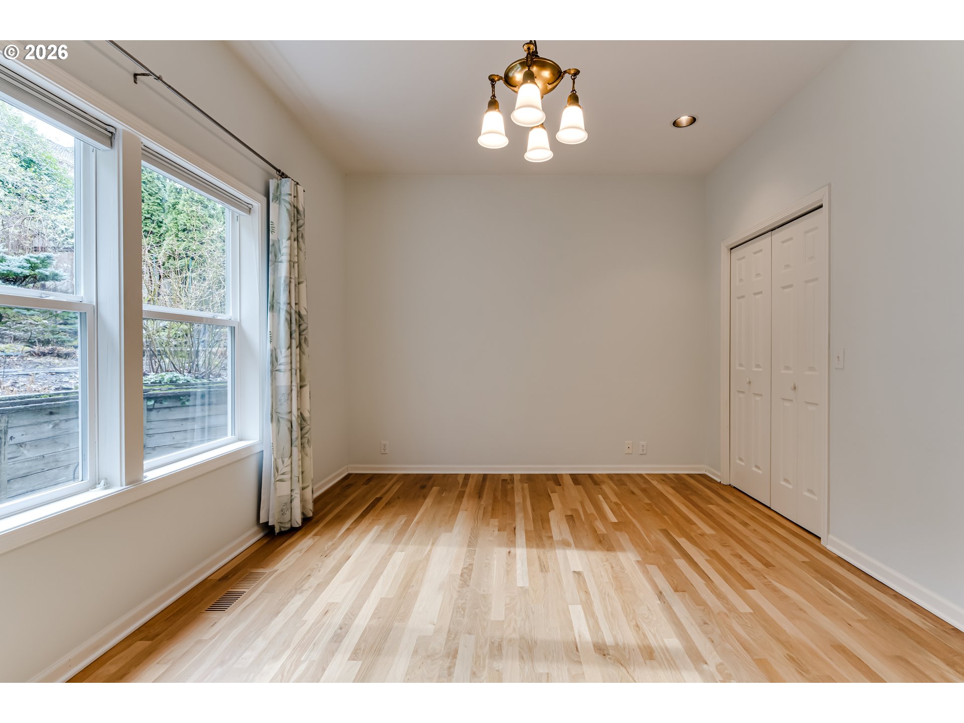 2572 W 28TH AVE, Eugene, OR, 97405