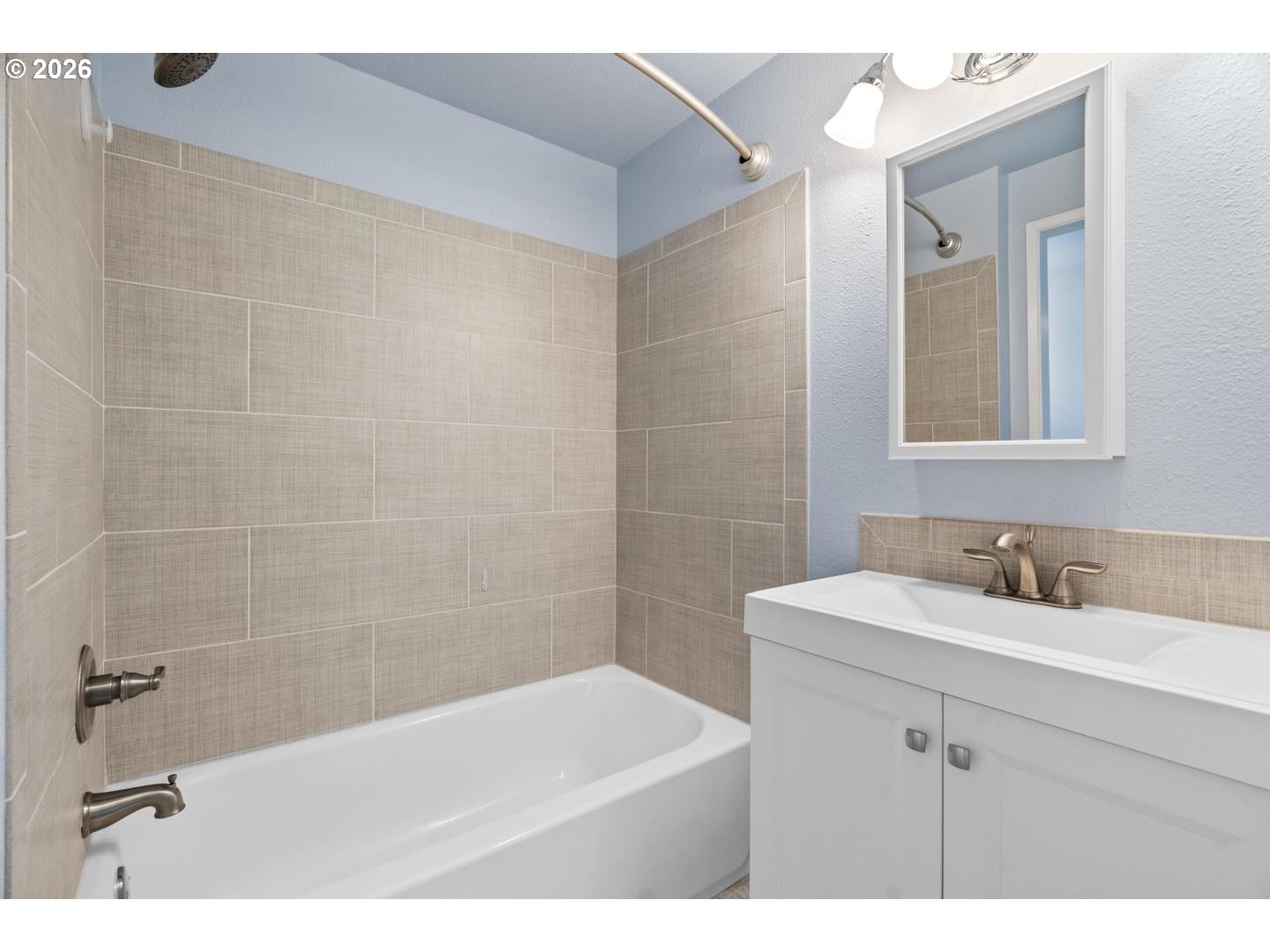 Photo #10: 729905717 Listing: Photo #10