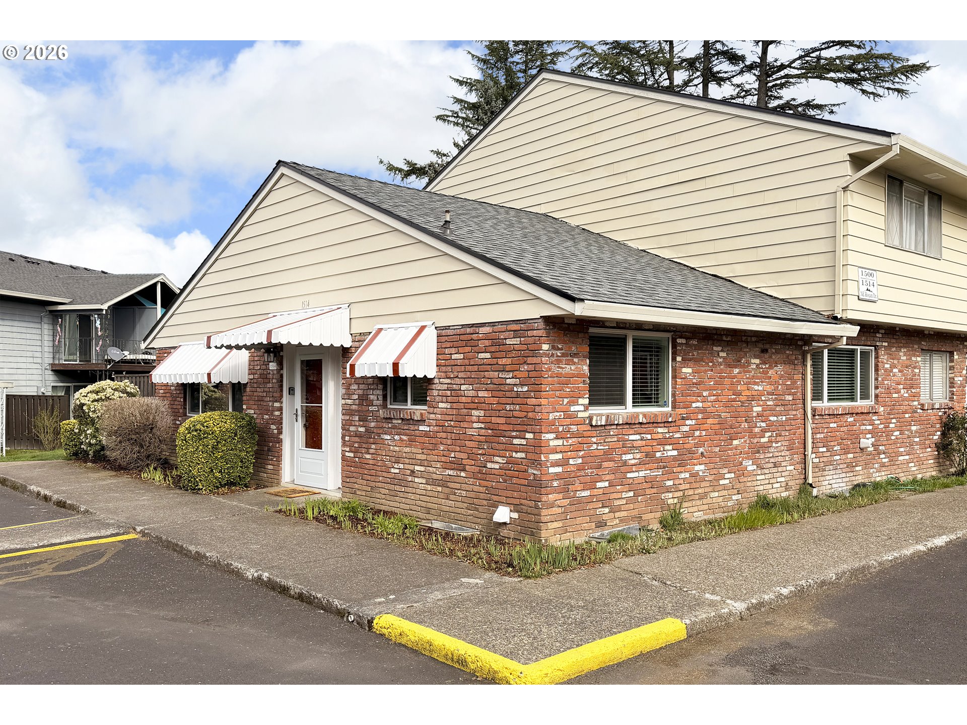 Photo #1: 730206746 Listing: Photo #1