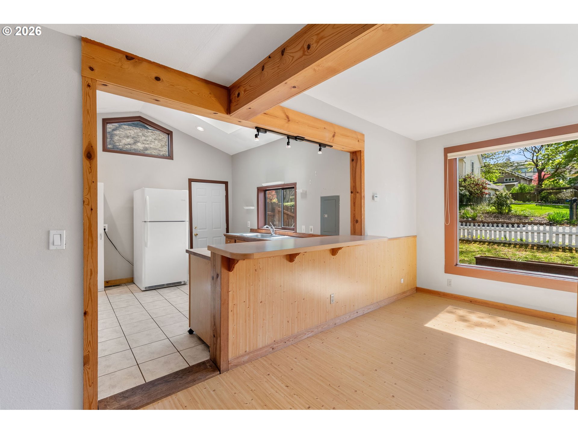 1220 EUGENE ST, Hood River, OR, 97031