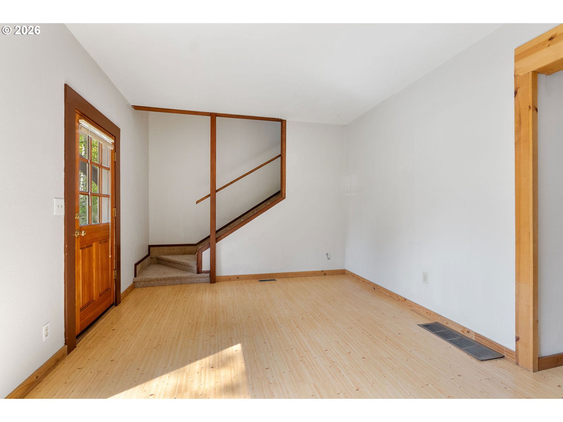 1220 EUGENE ST, Hood River, OR, 97031