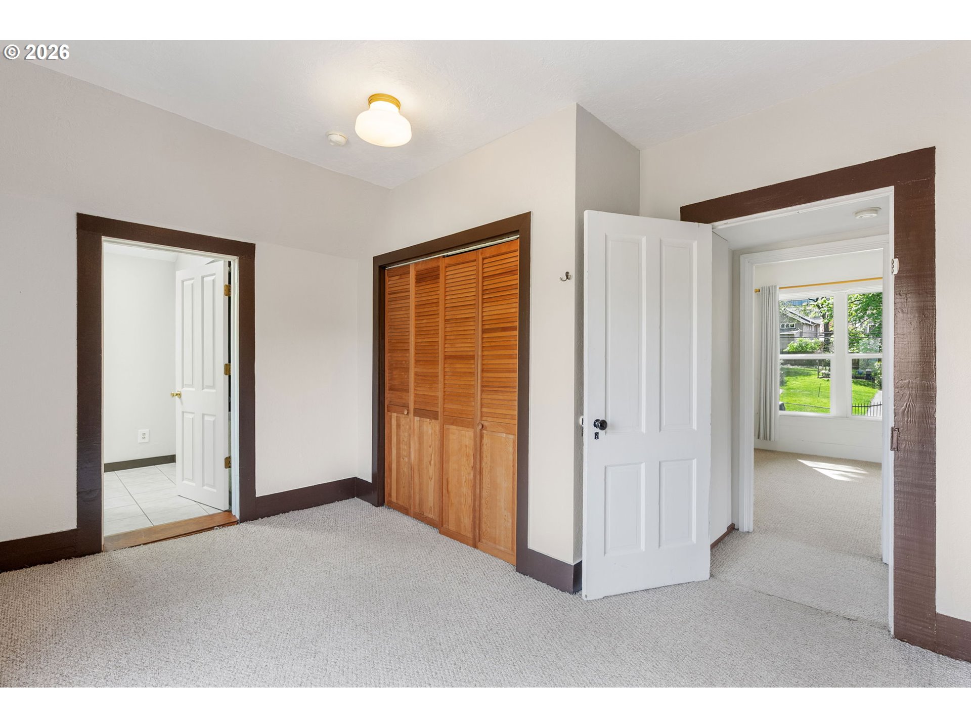 1220 EUGENE ST, Hood River, OR, 97031