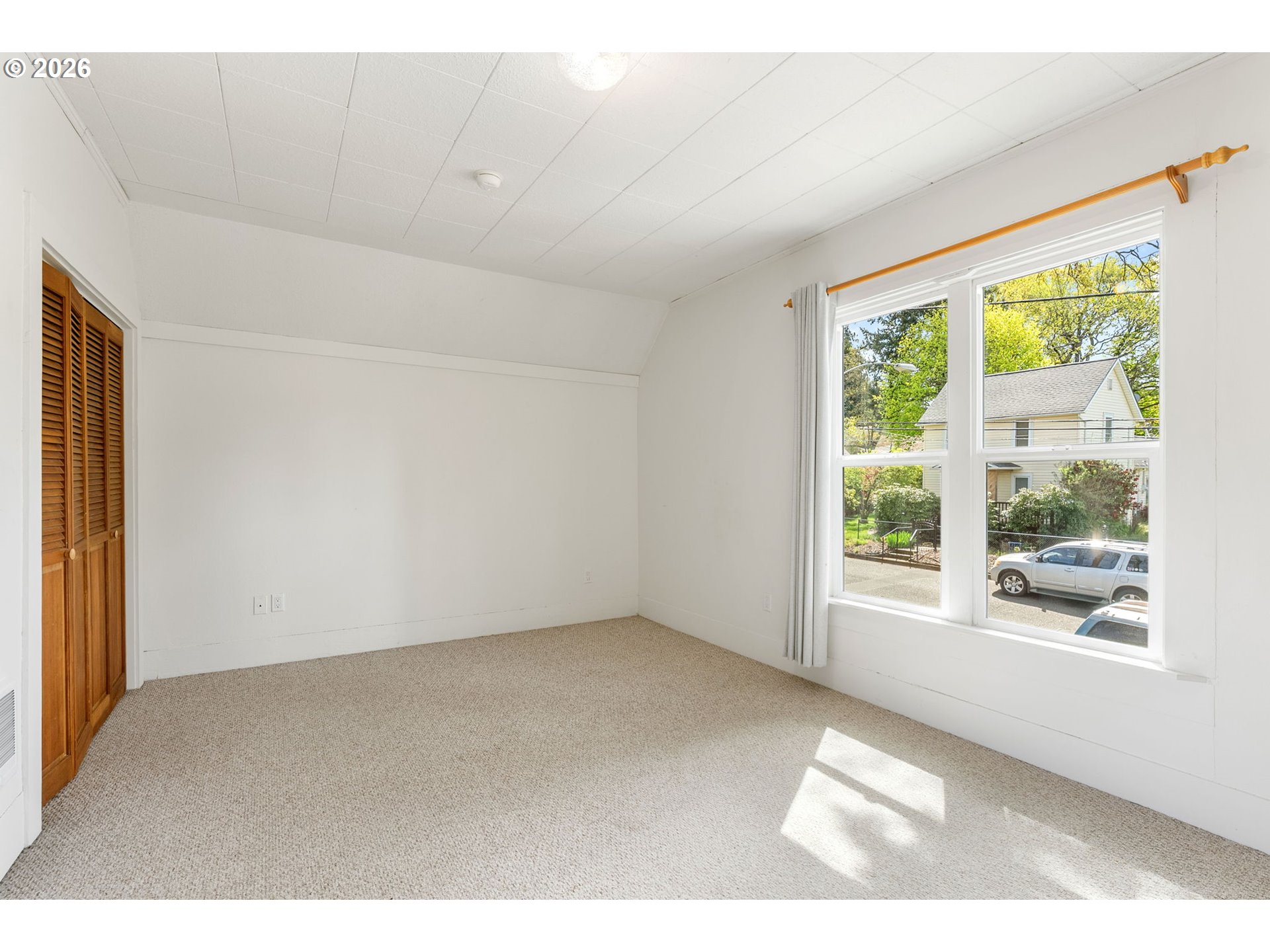 1220 EUGENE ST, Hood River, OR, 97031