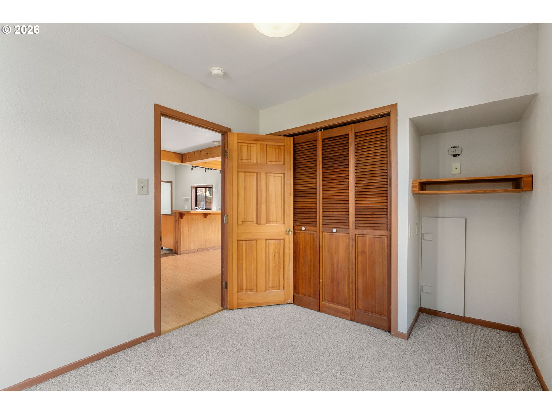 1220 EUGENE ST, Hood River, OR, 97031