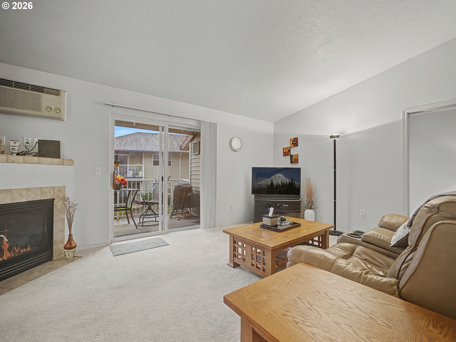 Photo #2: 730866277 Listing: Photo #2