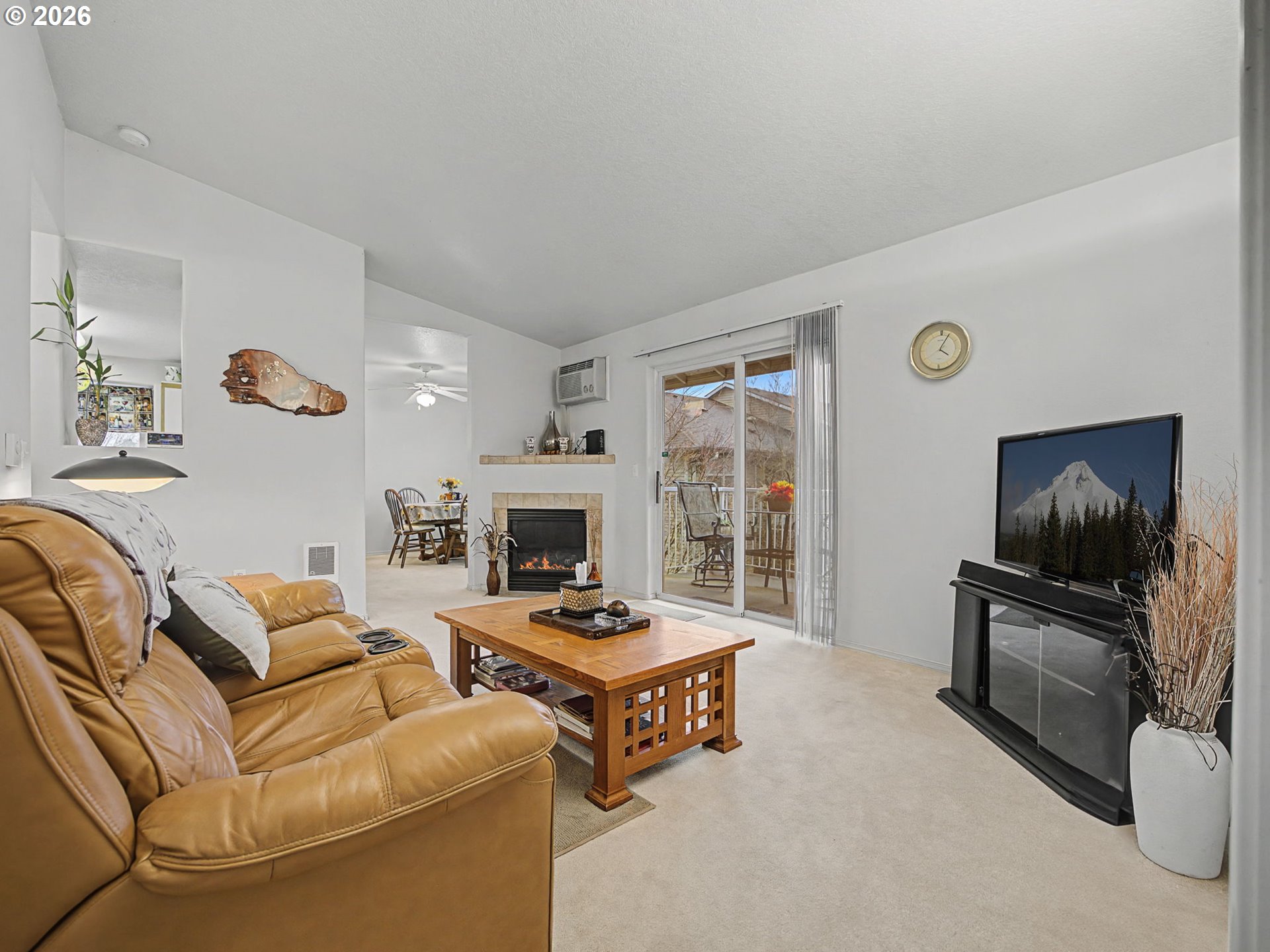 Photo #1: 730866277 Listing: Photo #1