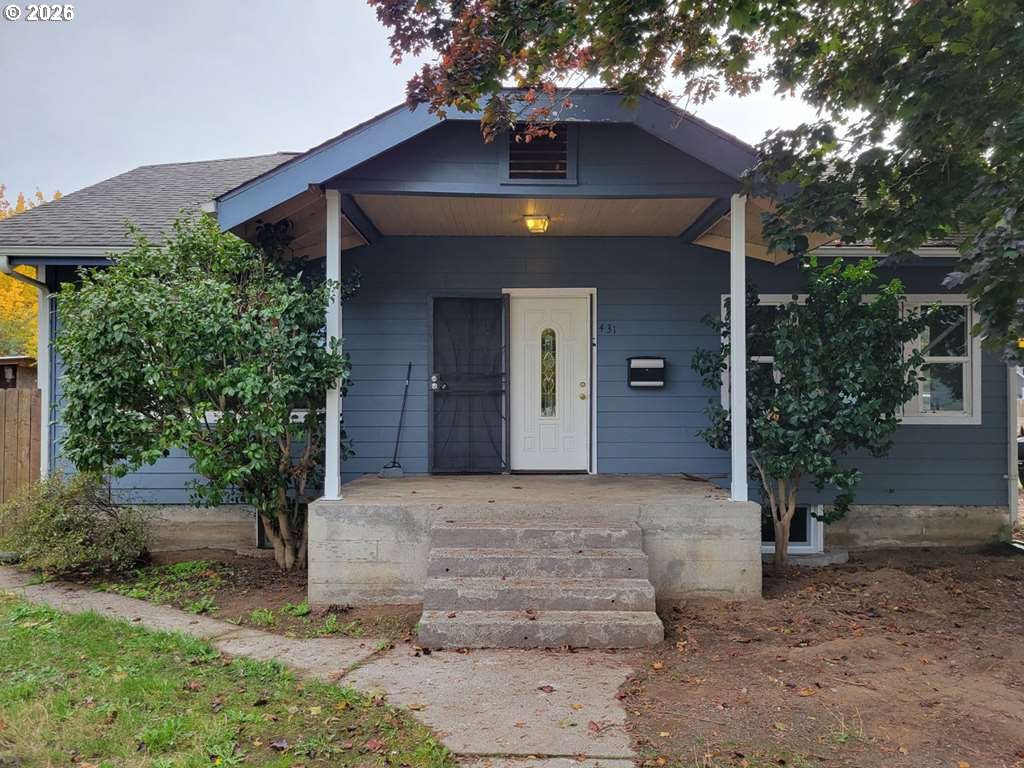 708 W High St, Stayton, OR, 97383