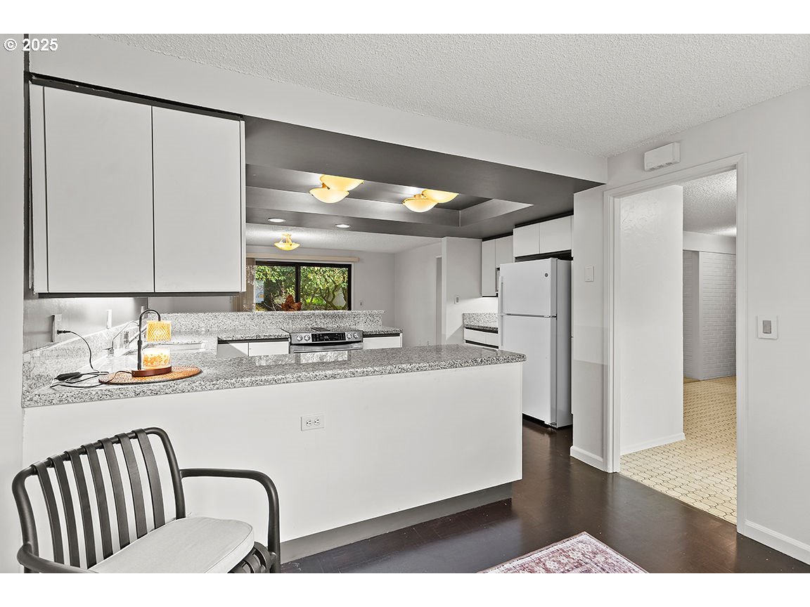 9 BRITTEN CT, Lake Oswego, OR, 97035