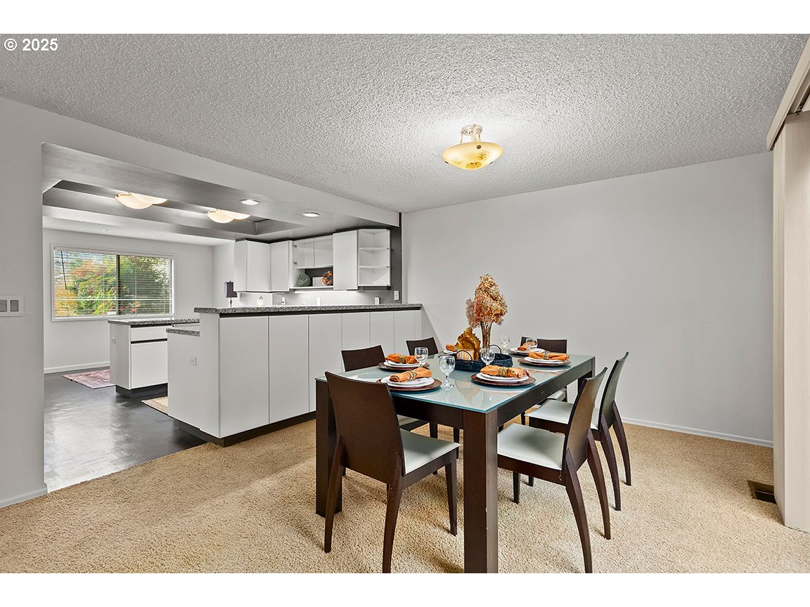 9 BRITTEN CT, Lake Oswego, OR, 97035