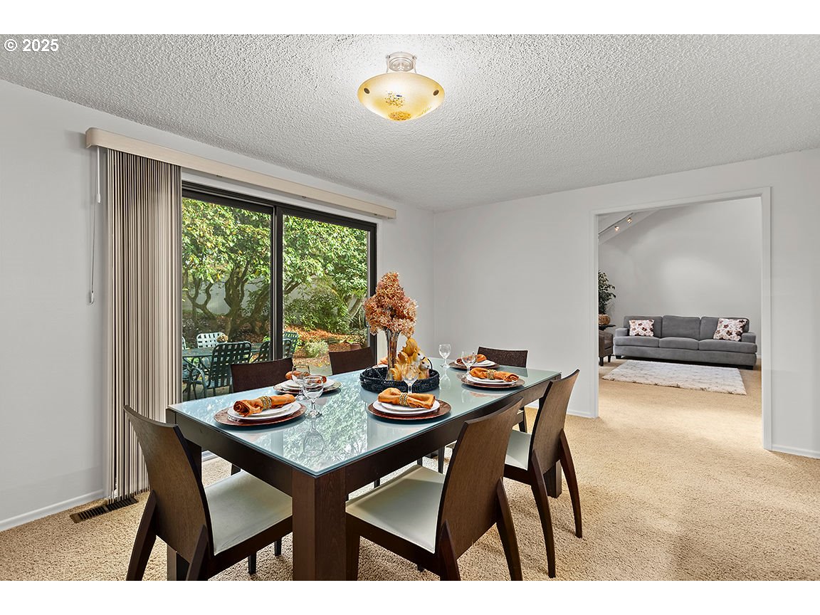 9 BRITTEN CT, Lake Oswego, OR, 97035