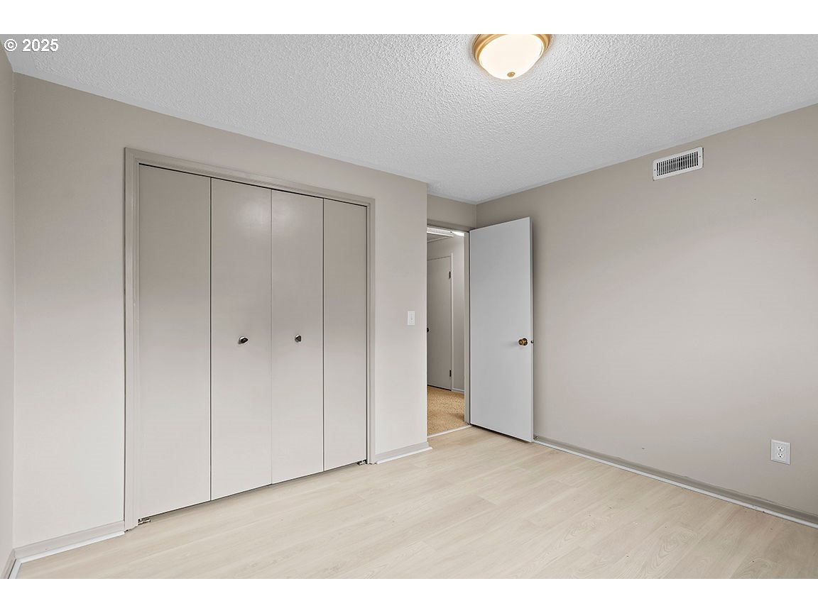 9 BRITTEN CT, Lake Oswego, OR, 97035