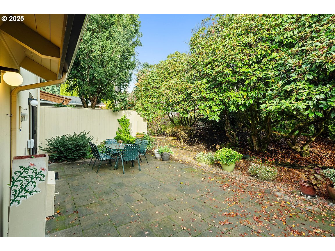 9 BRITTEN CT, Lake Oswego, OR, 97035