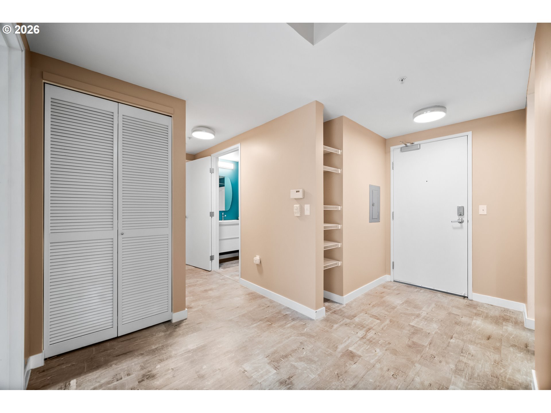 Photo #4: 731901596 Listing: Photo #4