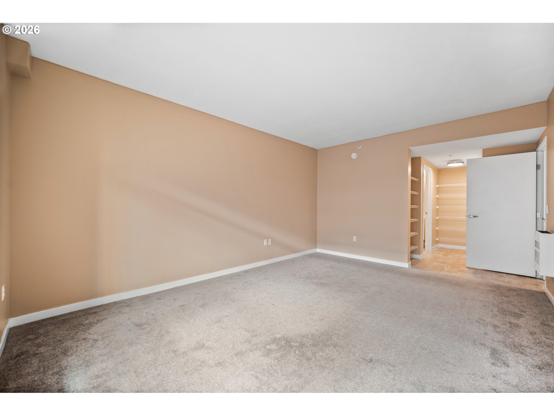 Photo #9: 731901596 Listing: Photo #9