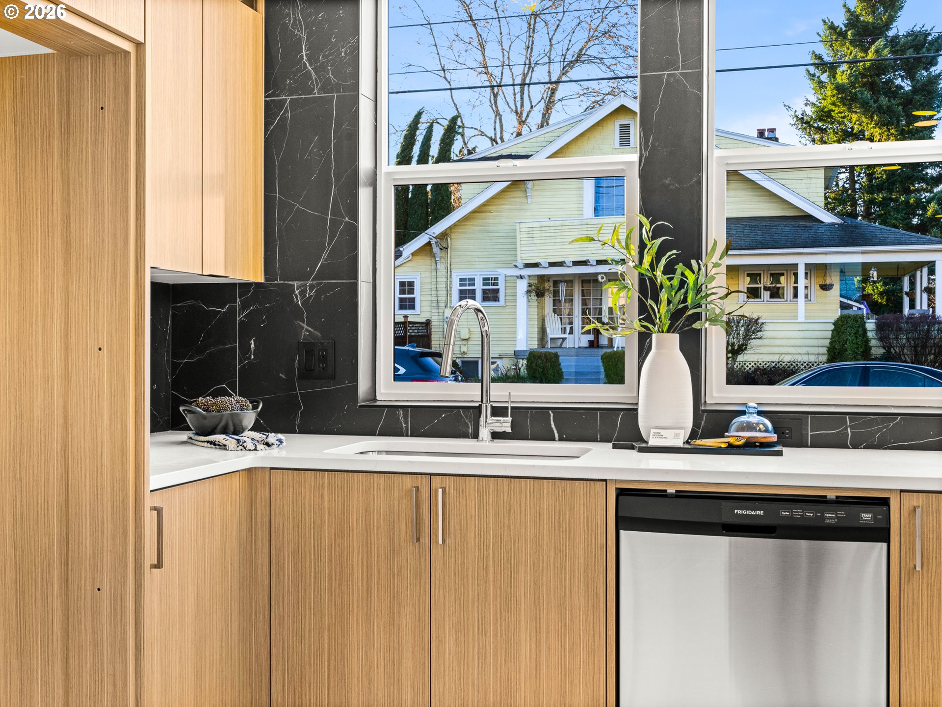 2833 NE 62nd AVE, Portland, OR, 97213