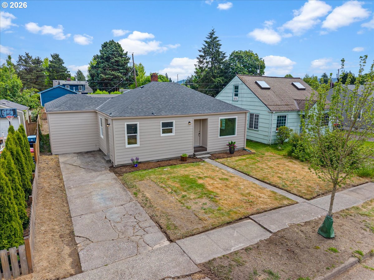 Longview Listings