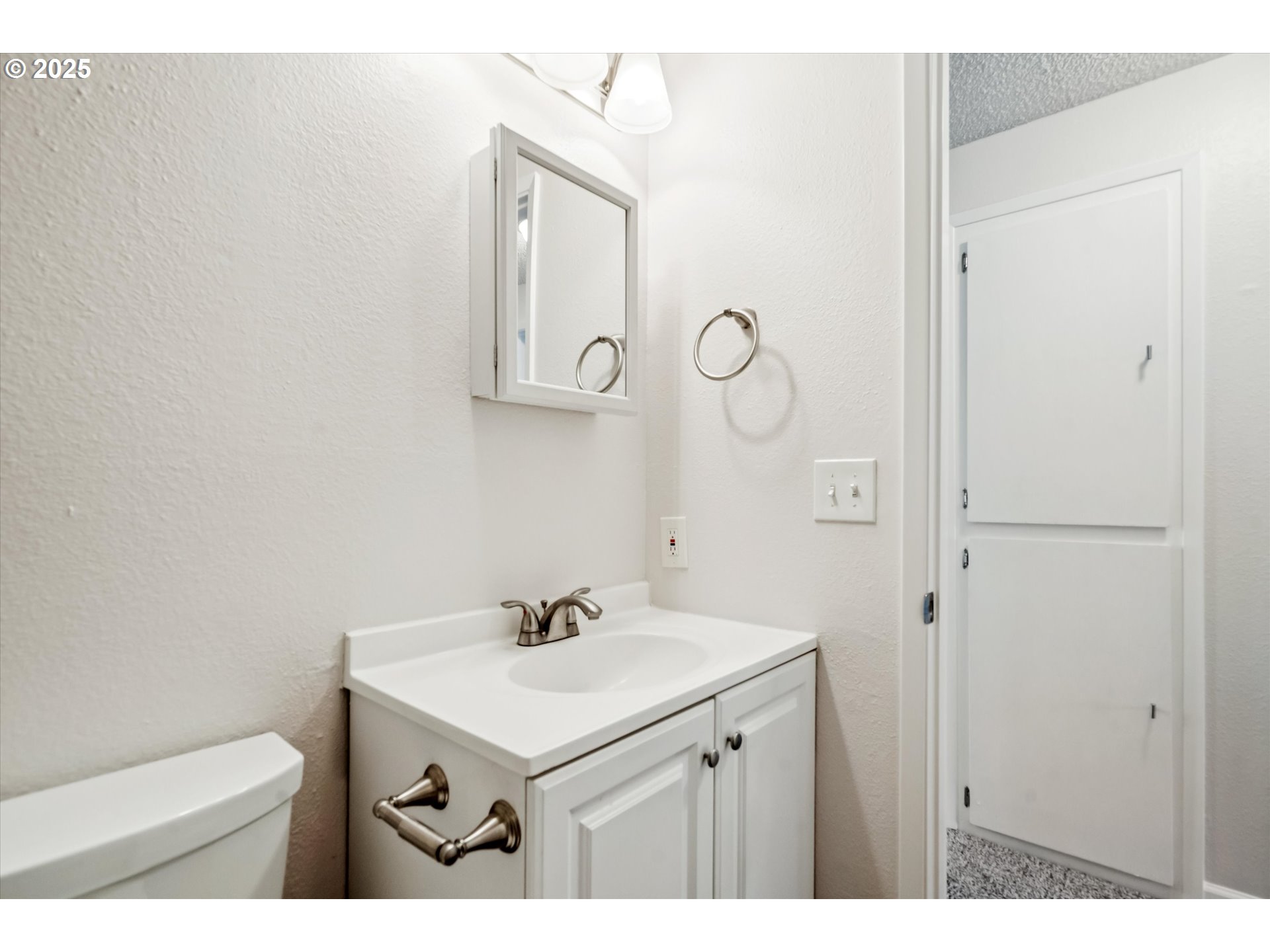 Photo #21: 732462576 Listing: Photo #21