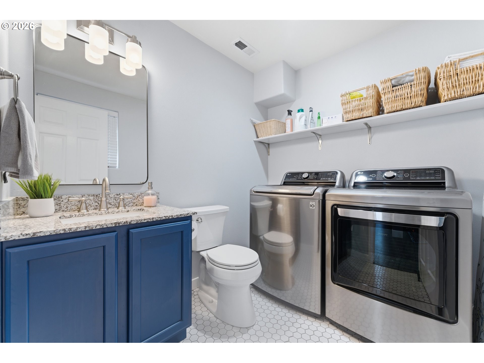 Photo #8: 734251661 Listing: Photo #8