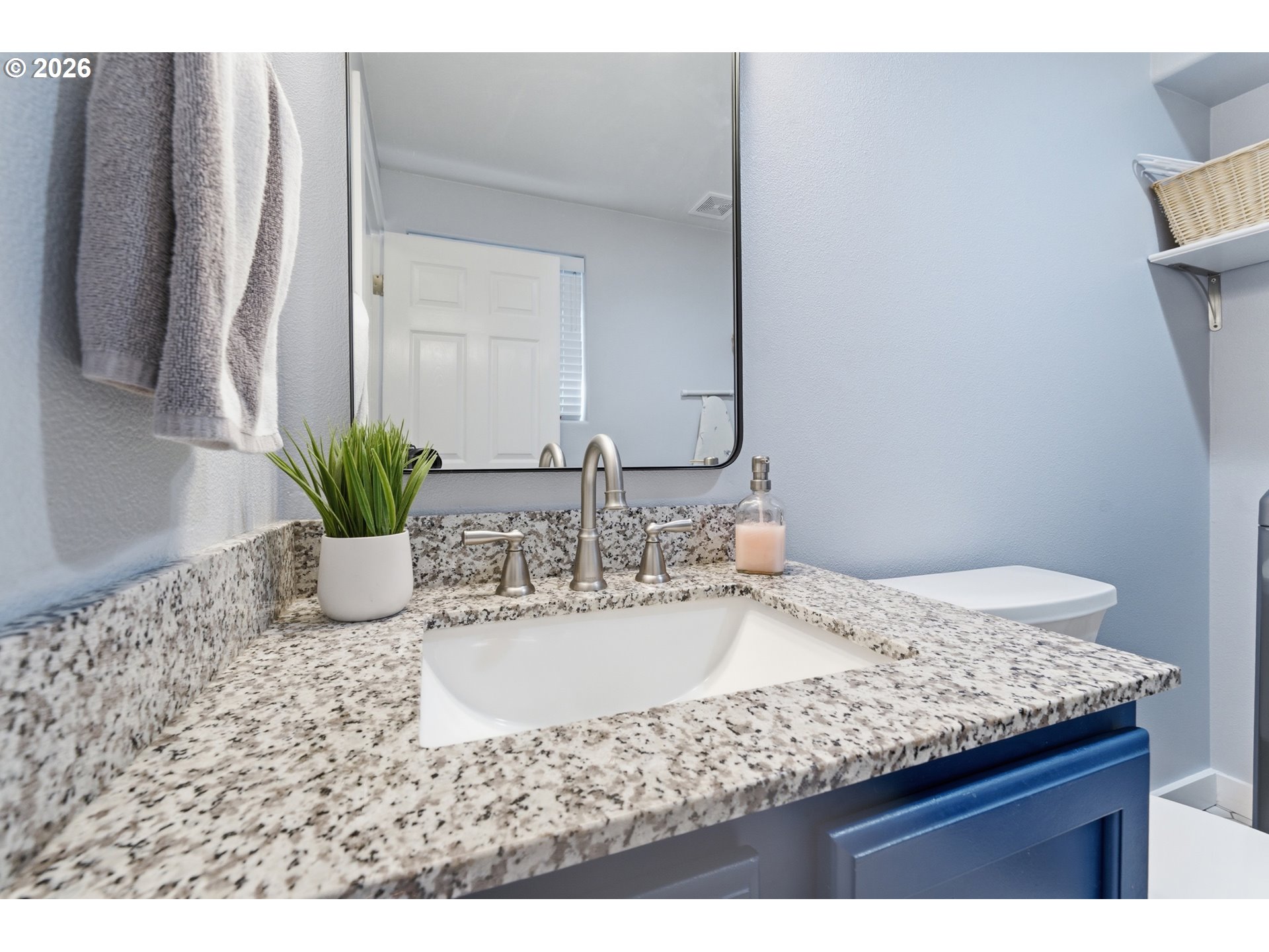 Photo #9: 734251661 Listing: Photo #9