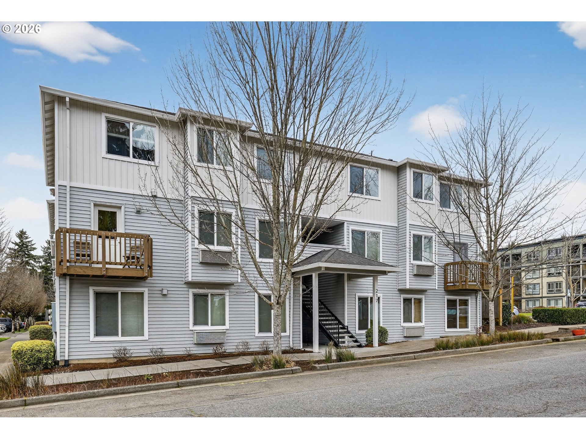 Photo #2: 734315311 Listing: Photo #2