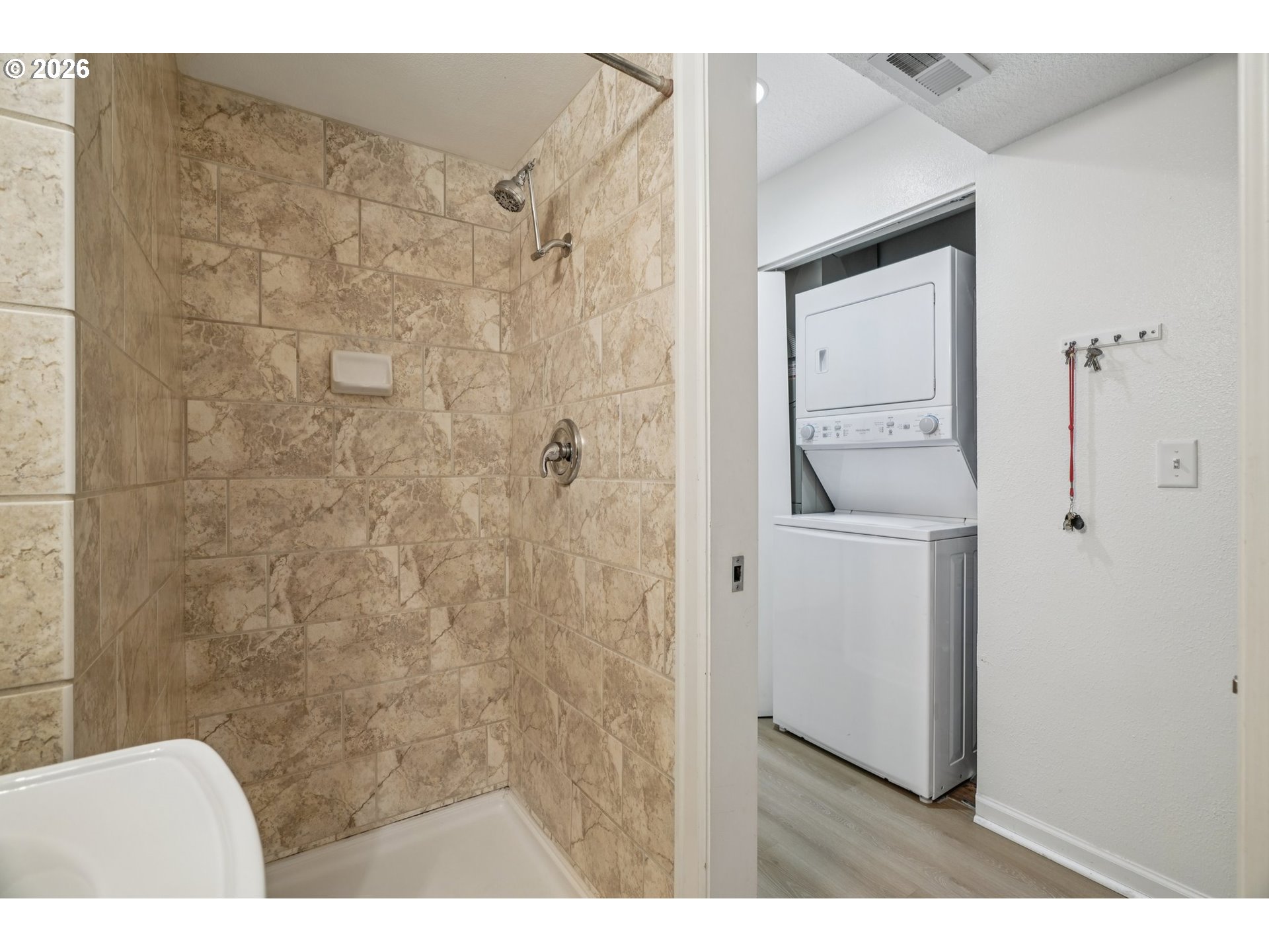 Photo #18: 734843352 Listing: Photo #18