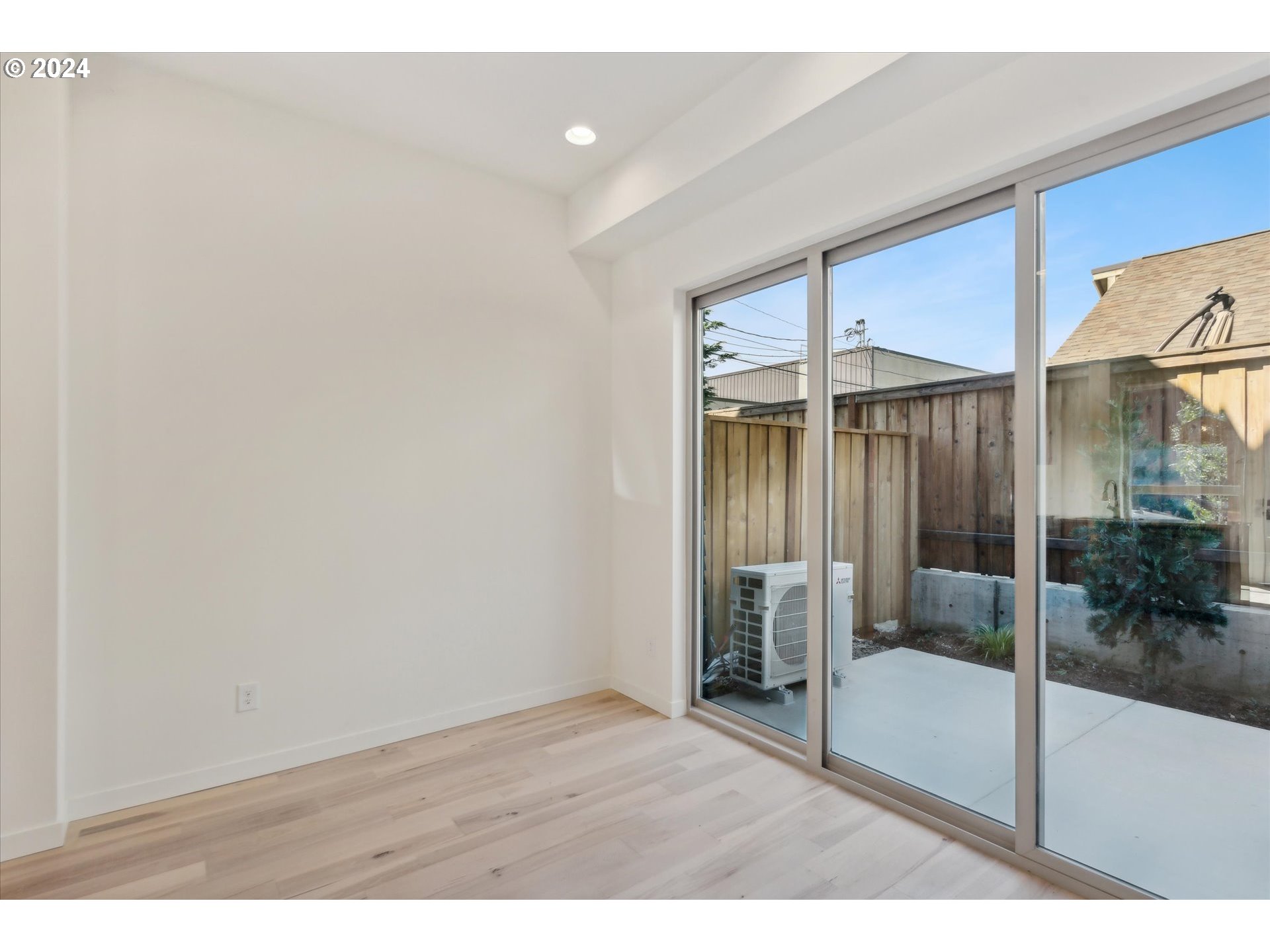 Photo #14: 735032641 Listing: Photo #14