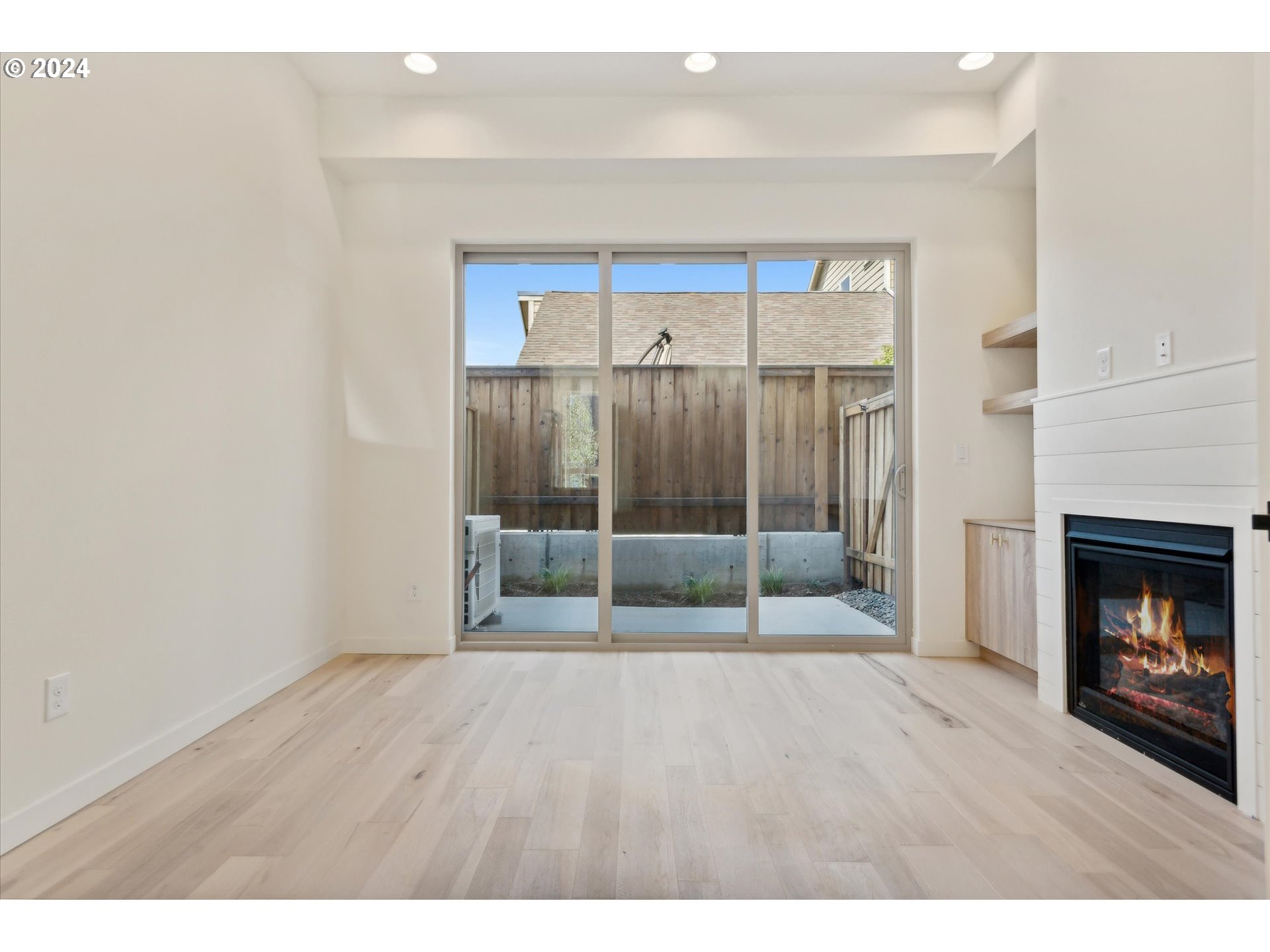 Photo #15: 735032641 Listing: Photo #15