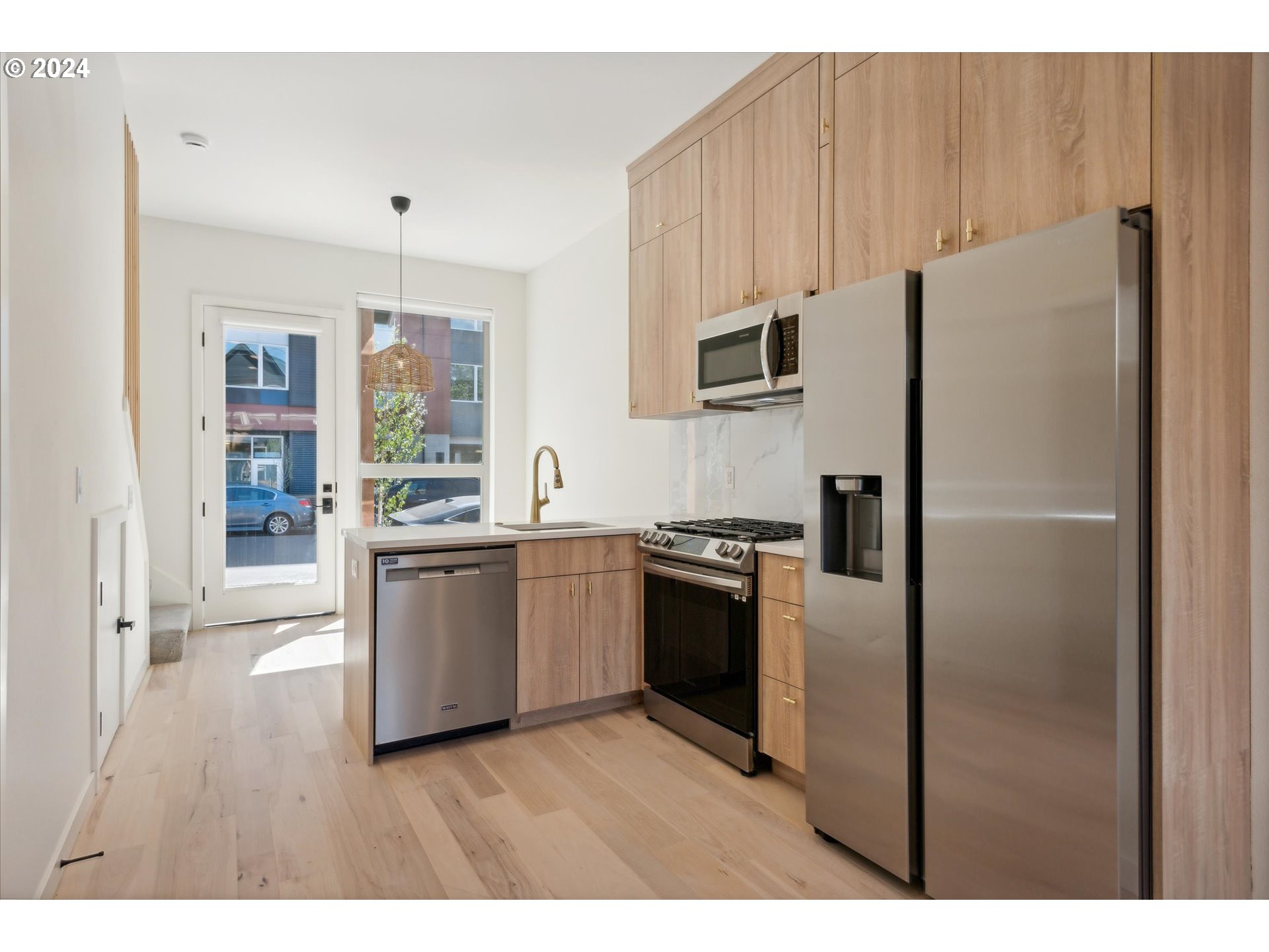 Photo #16: 735032641 Listing: Photo #16